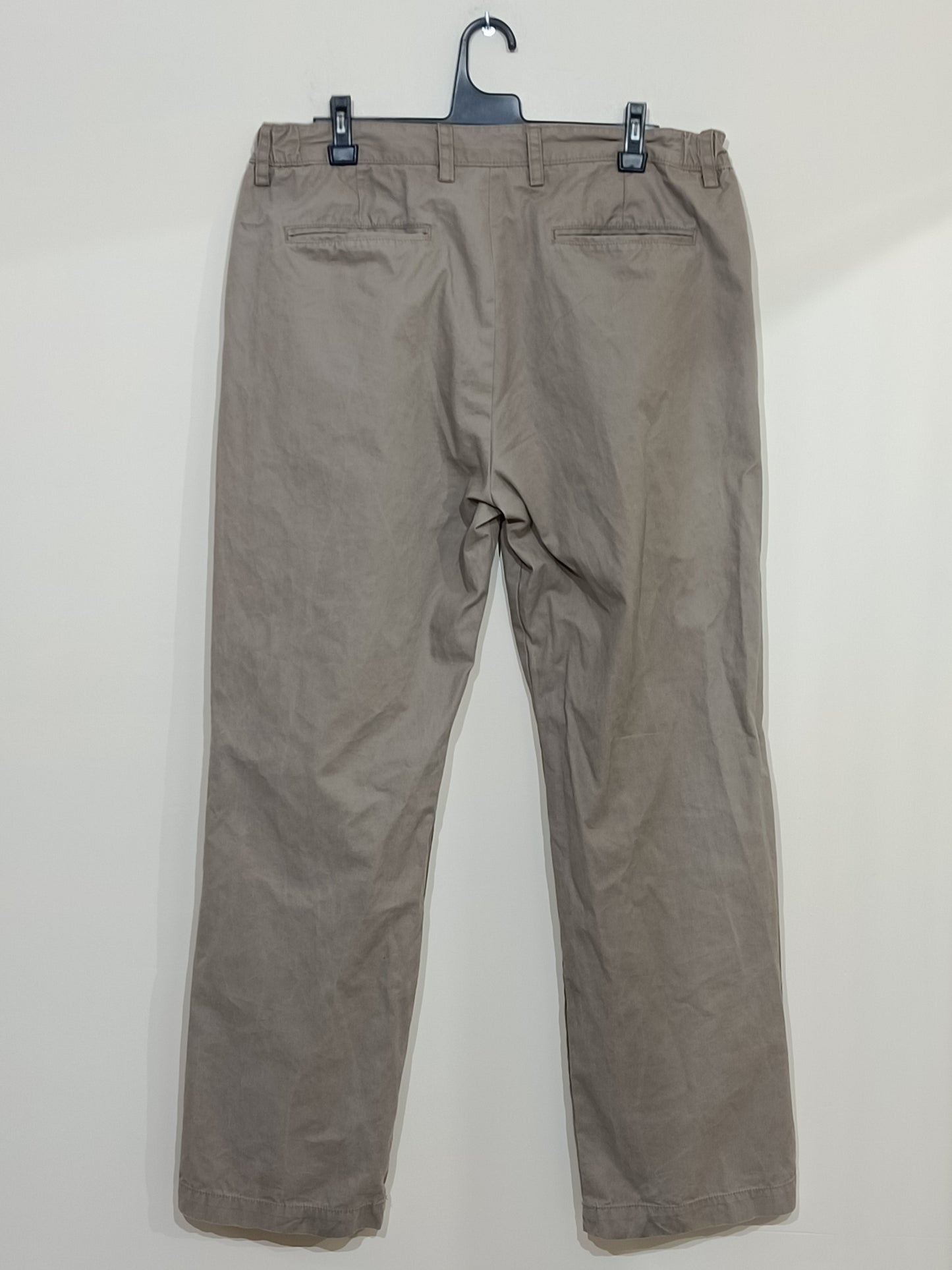 Pantalon Chino Taillisime beige coupe droite Taille 48