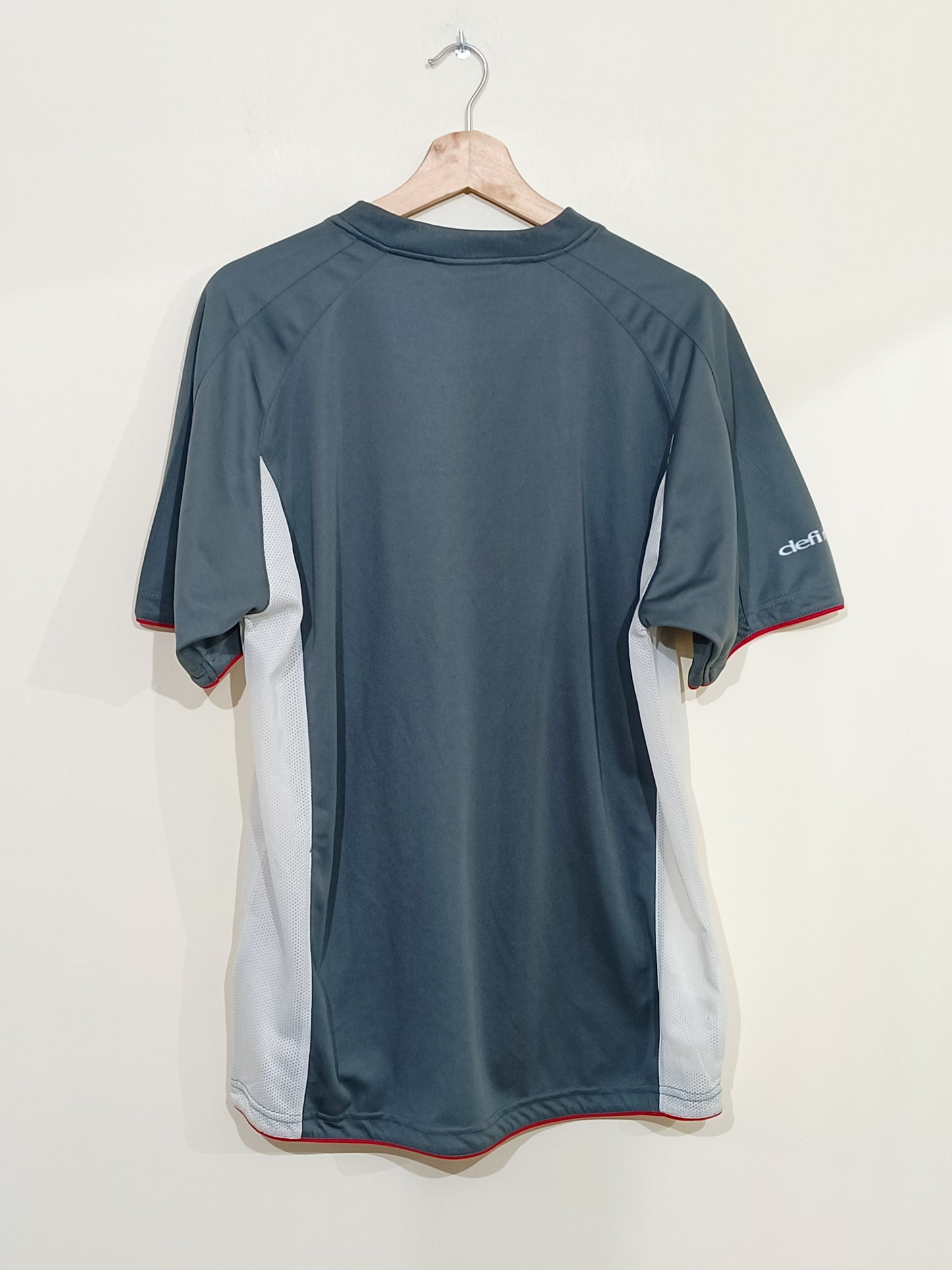 T-shirt Défimode gris et blanc Taille XL
