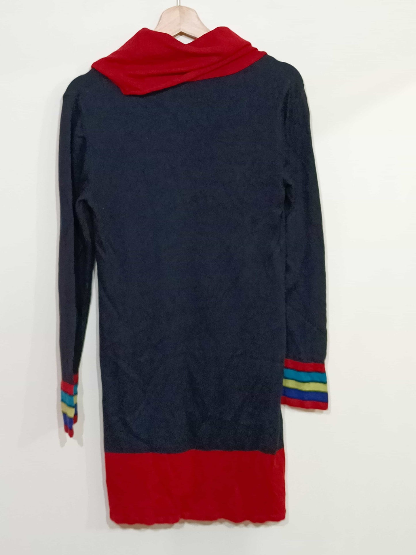 robe-pull-promod-noire-et-rouge-avec-col-taille-m-la-friperie-d'emilie-robes-d'hiver-femmes-taille-m-1