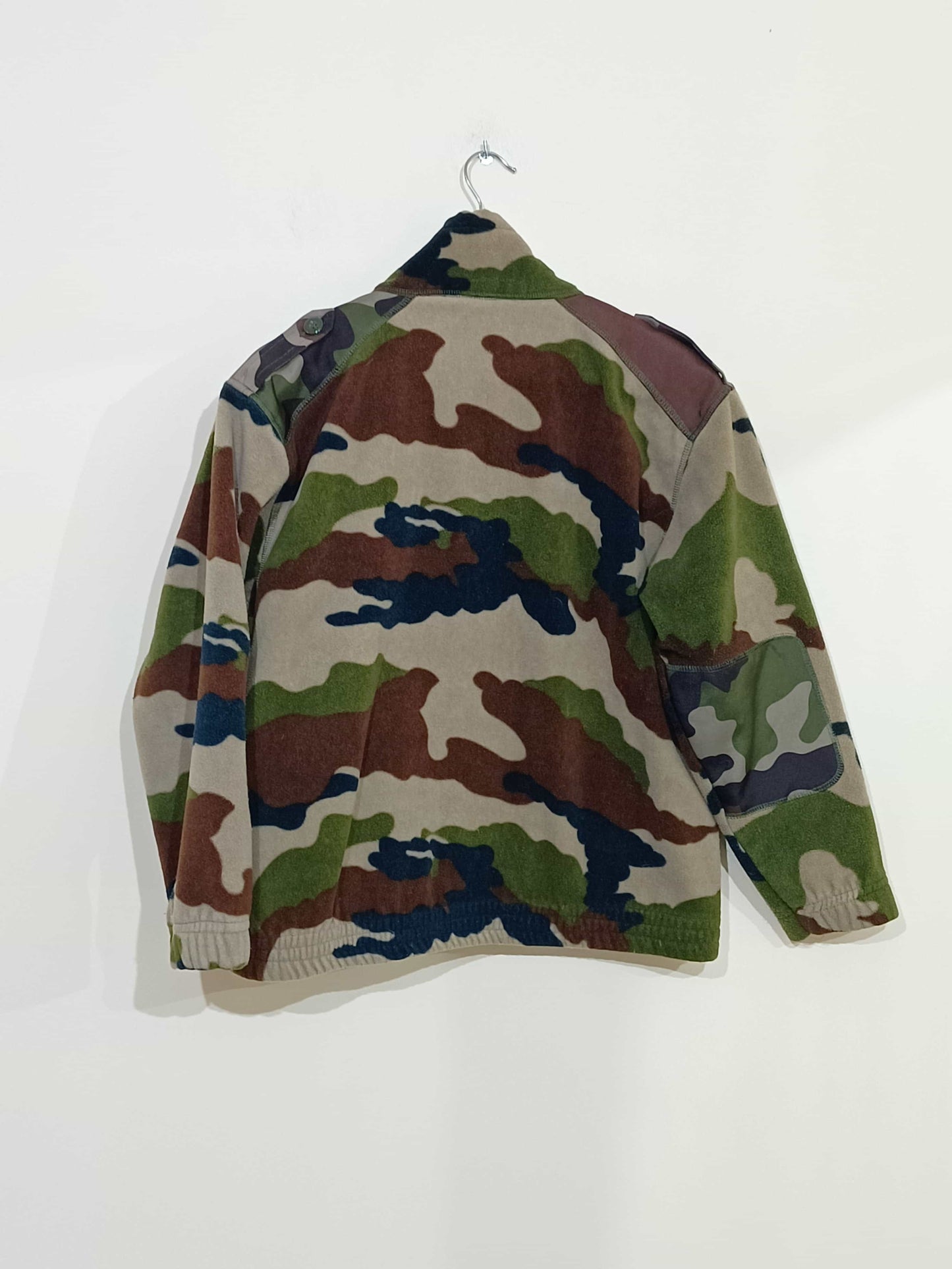 veste-polaire-zippée-imprimée-militaire-taille-14-ans-la-friperie-d'emilie-vestes-garçons-taille-14-ans-1