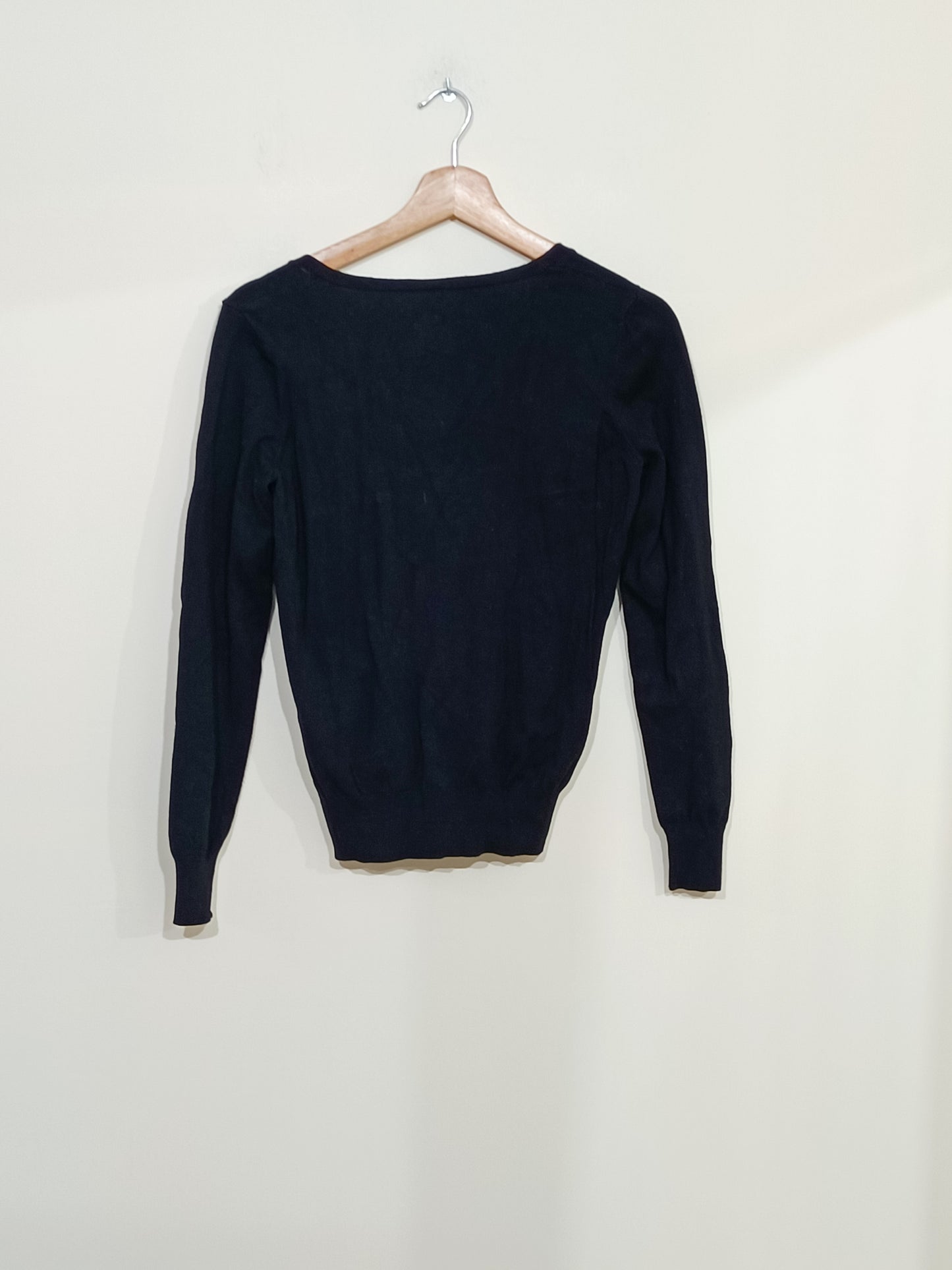 Pull Cache-Cache col V noir Taille S