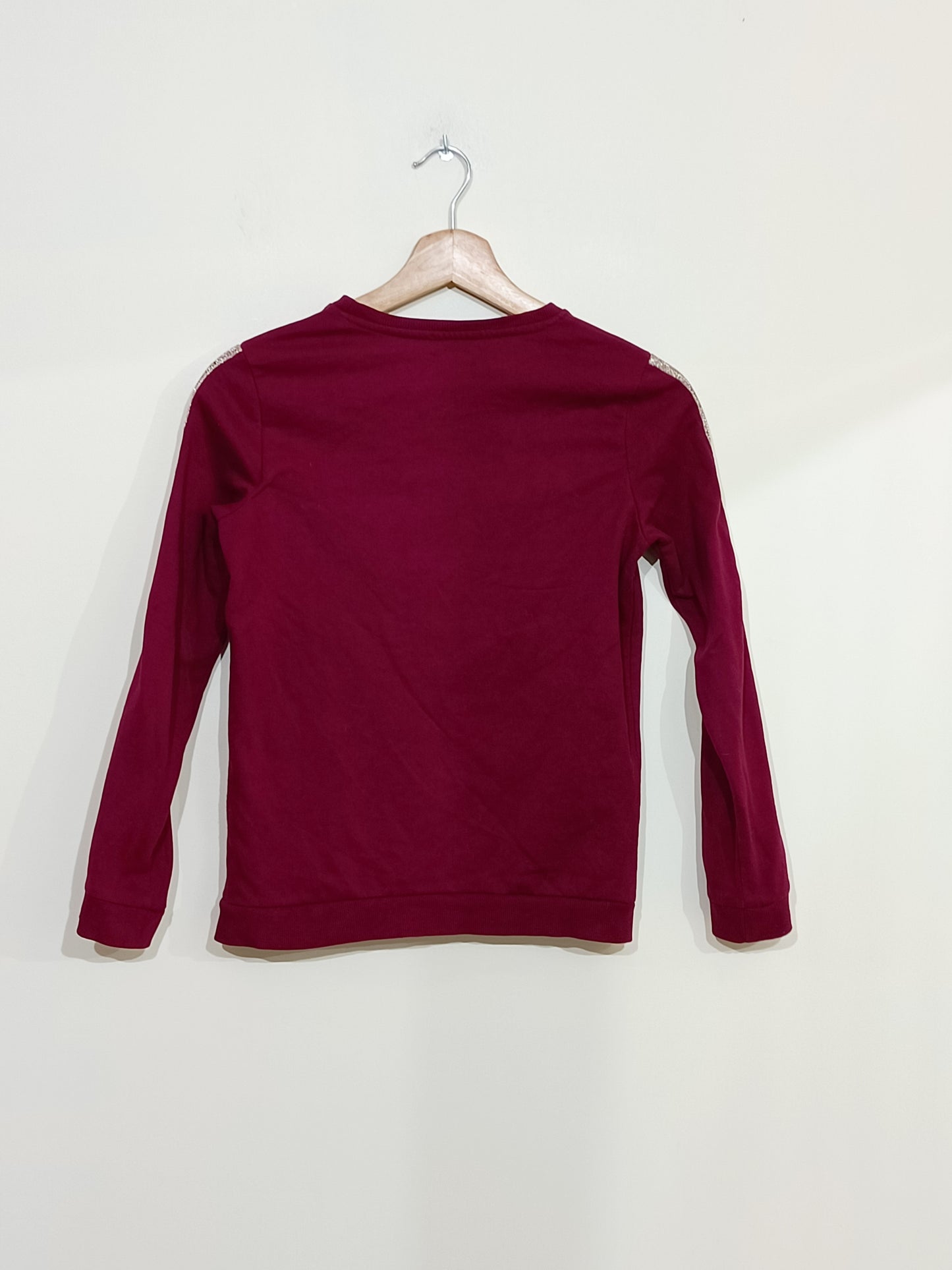 Sweat Gémo bordeaux avec liserés et broderies dorés Taille 12 Ans