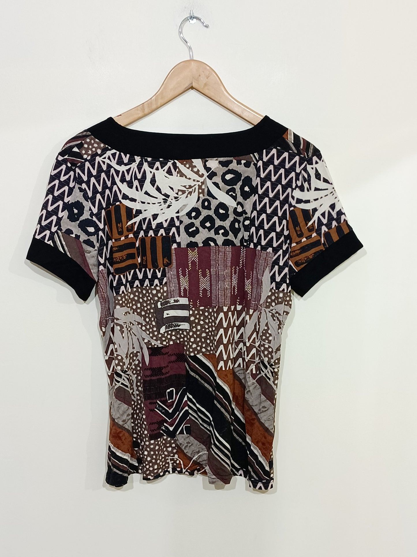 T-shirt avec col fantaisie à motifs Taille 46/48