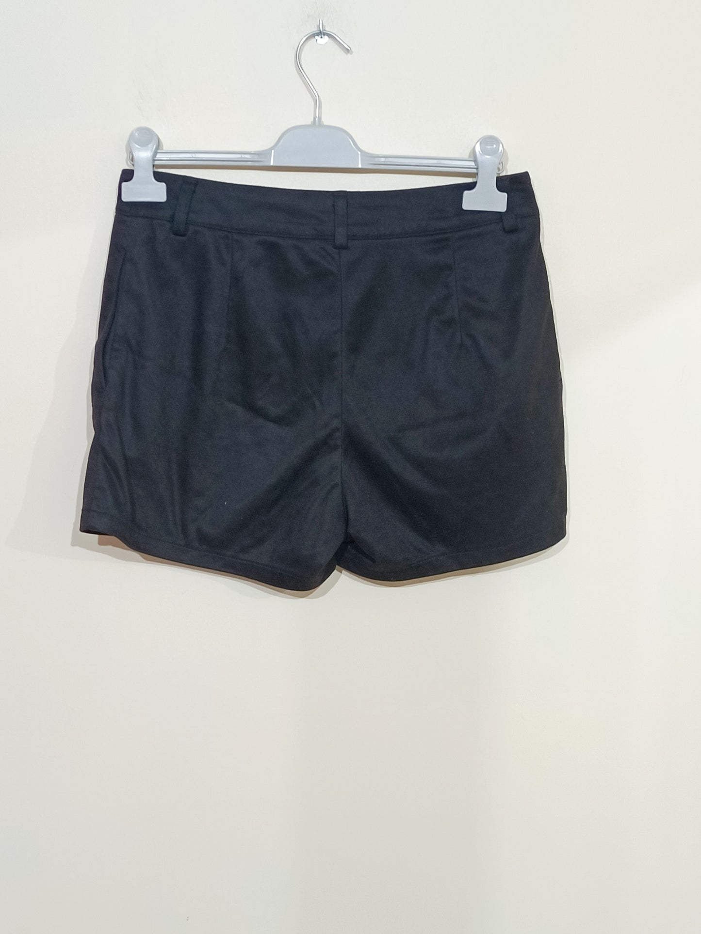 Short Kiabi noir effet peau de pêche Taille 38