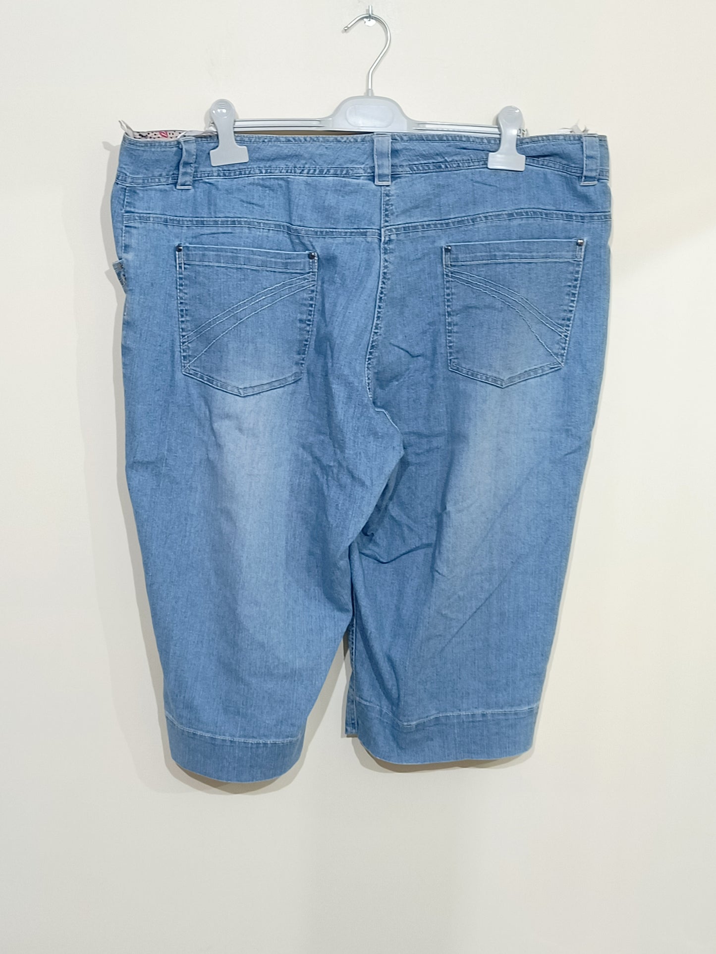 Pantacourt en jeans M&S Mode bleu clair Taille 50