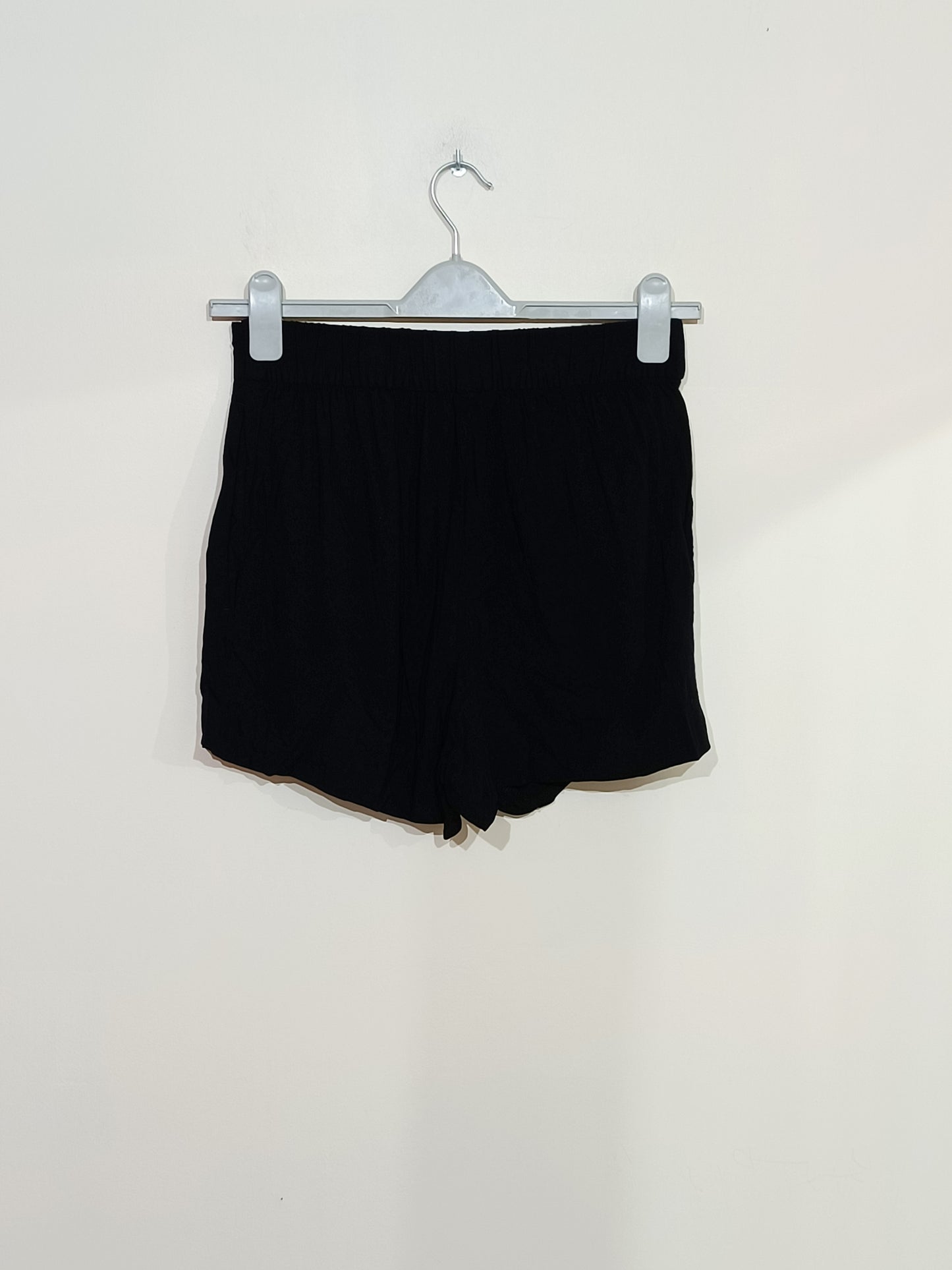 Short fluide H&M noir taille 38
