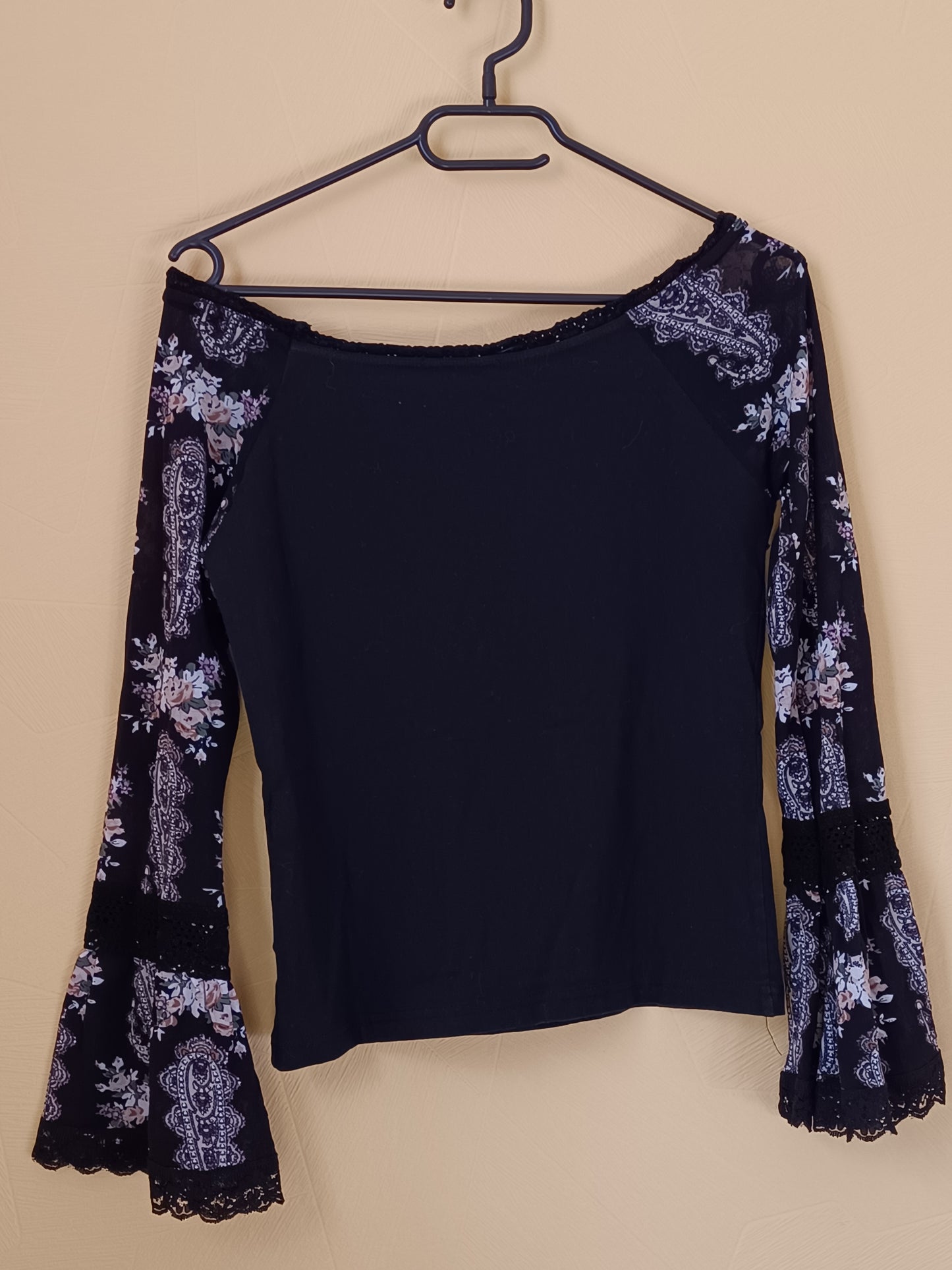 T-shirt manches longues fantaisie Melrose noir à motifs Taille 38