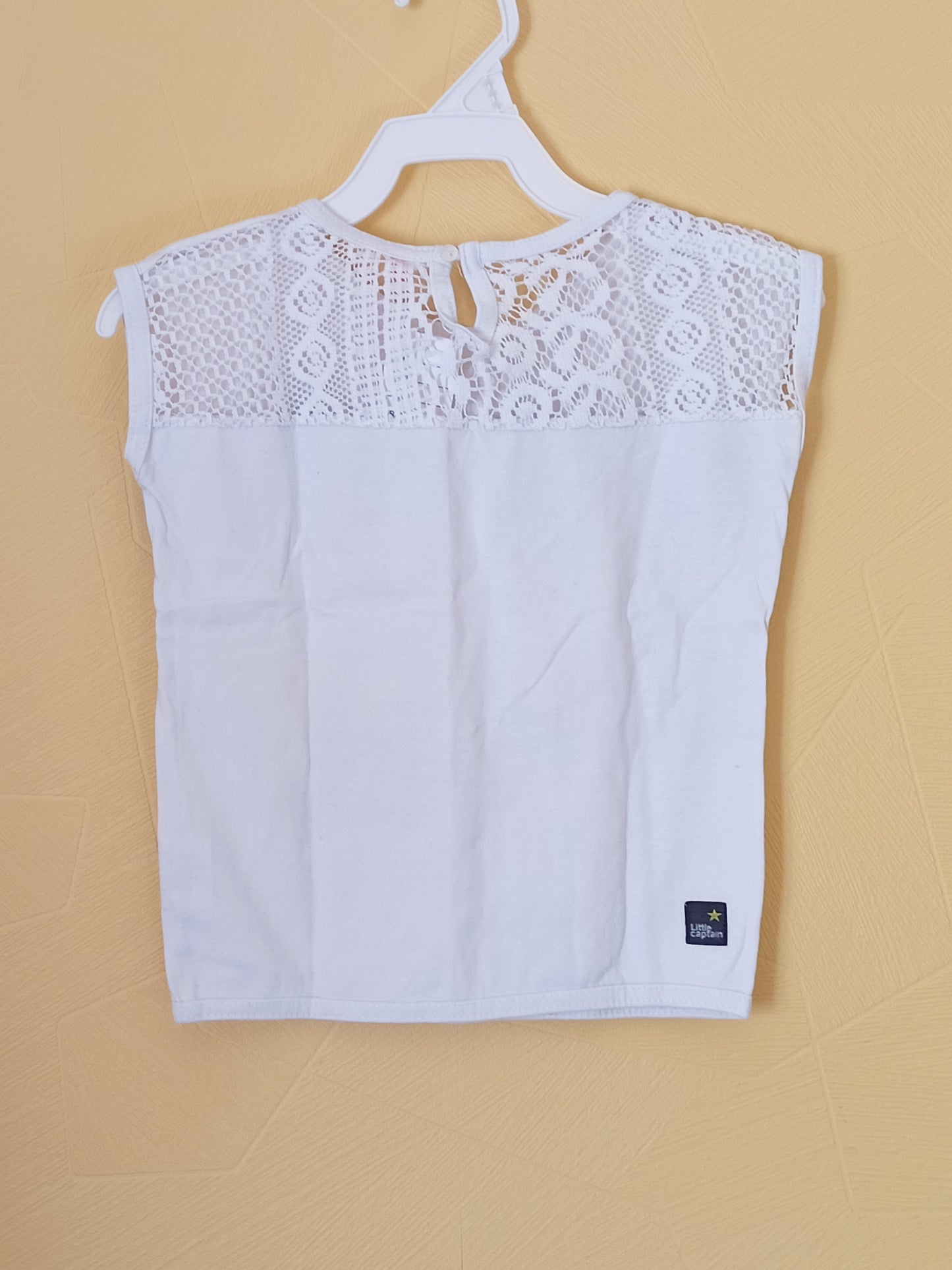 T-shirt Little Captain blanc avec impression et dentelle dans le dos Taille 4 Ans