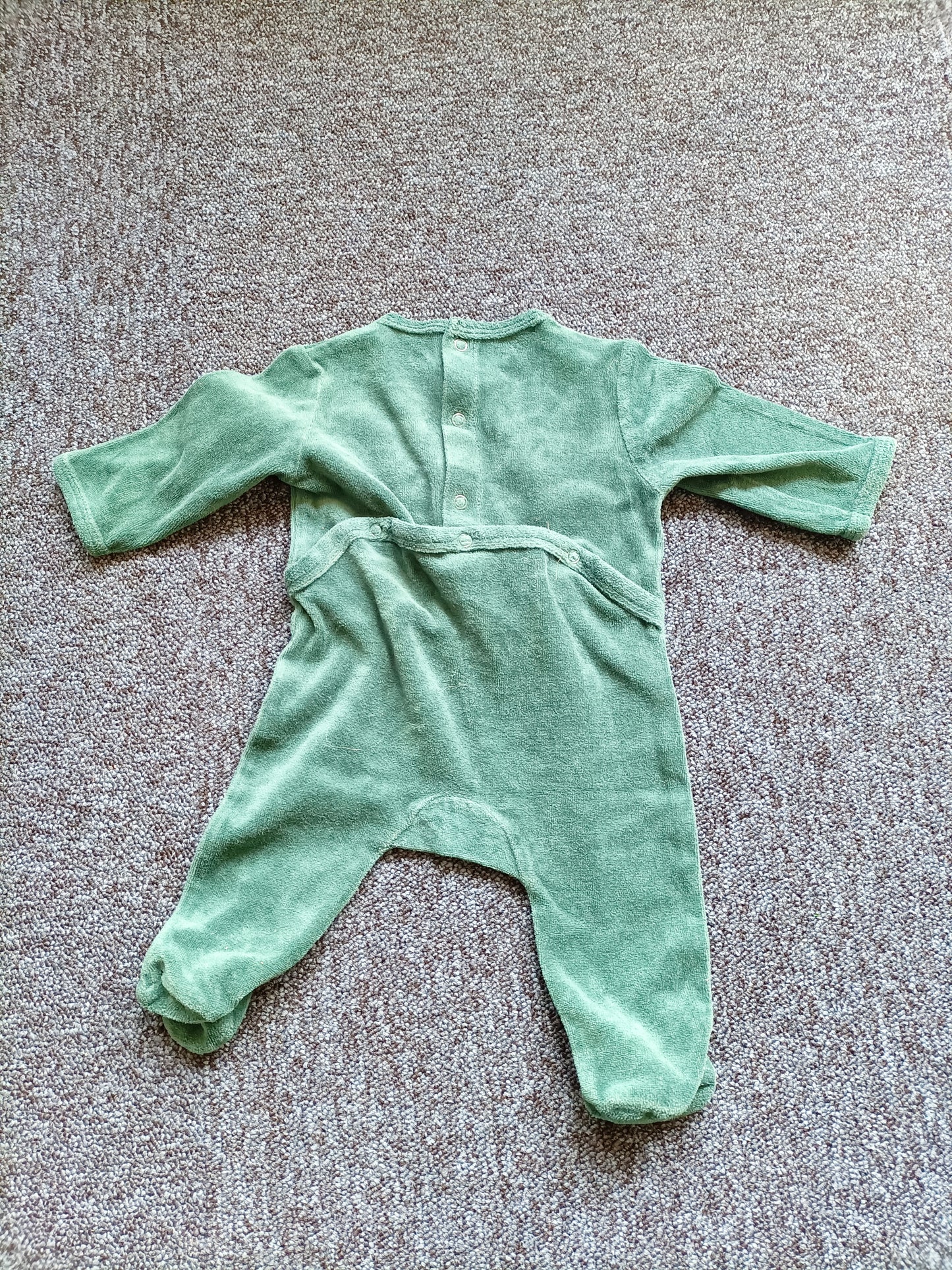 Pyjama Kiabi vert avec impression Taille 3 Mois