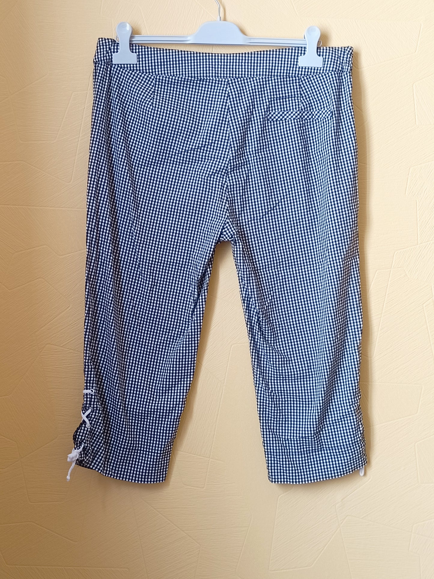 Pantacourt à carreaux noir et blanc Taille 48