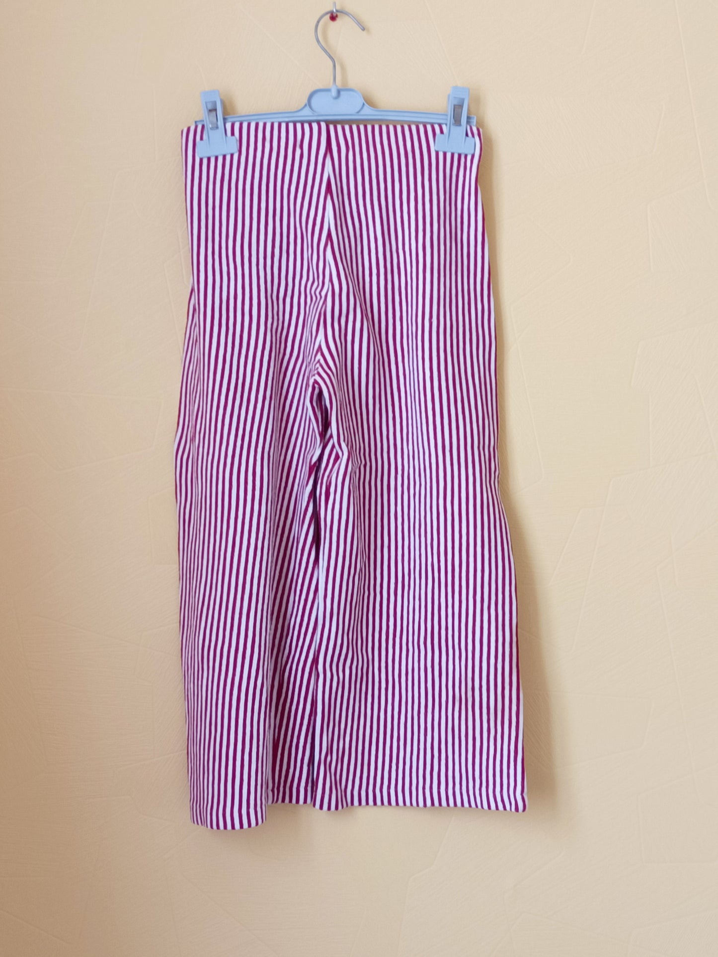 Pantalon jambes larges Zara rayé rouge et blanc Taille 10 Ans