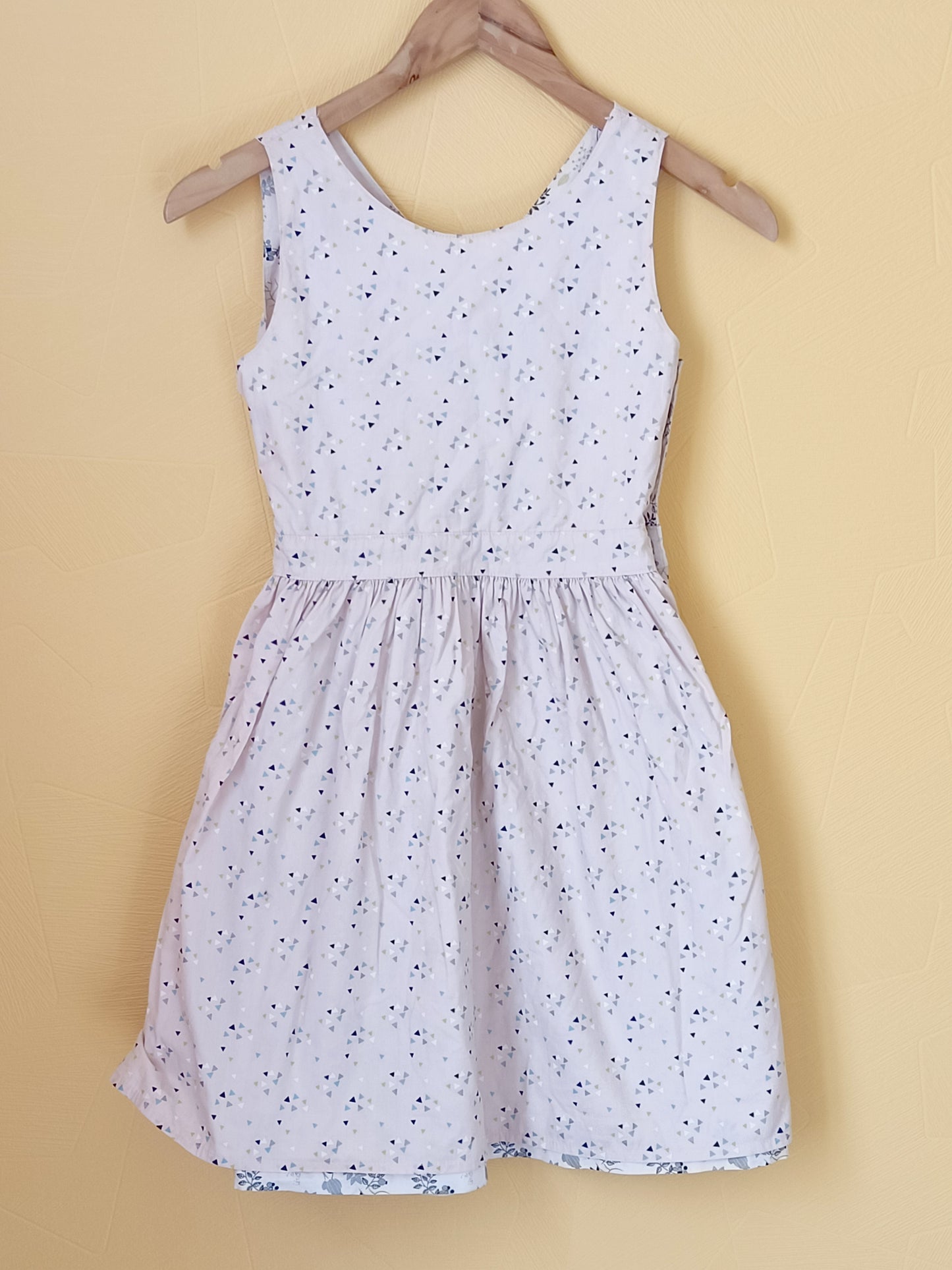 Robe réversible à bretelles Taille 10/12 Ans