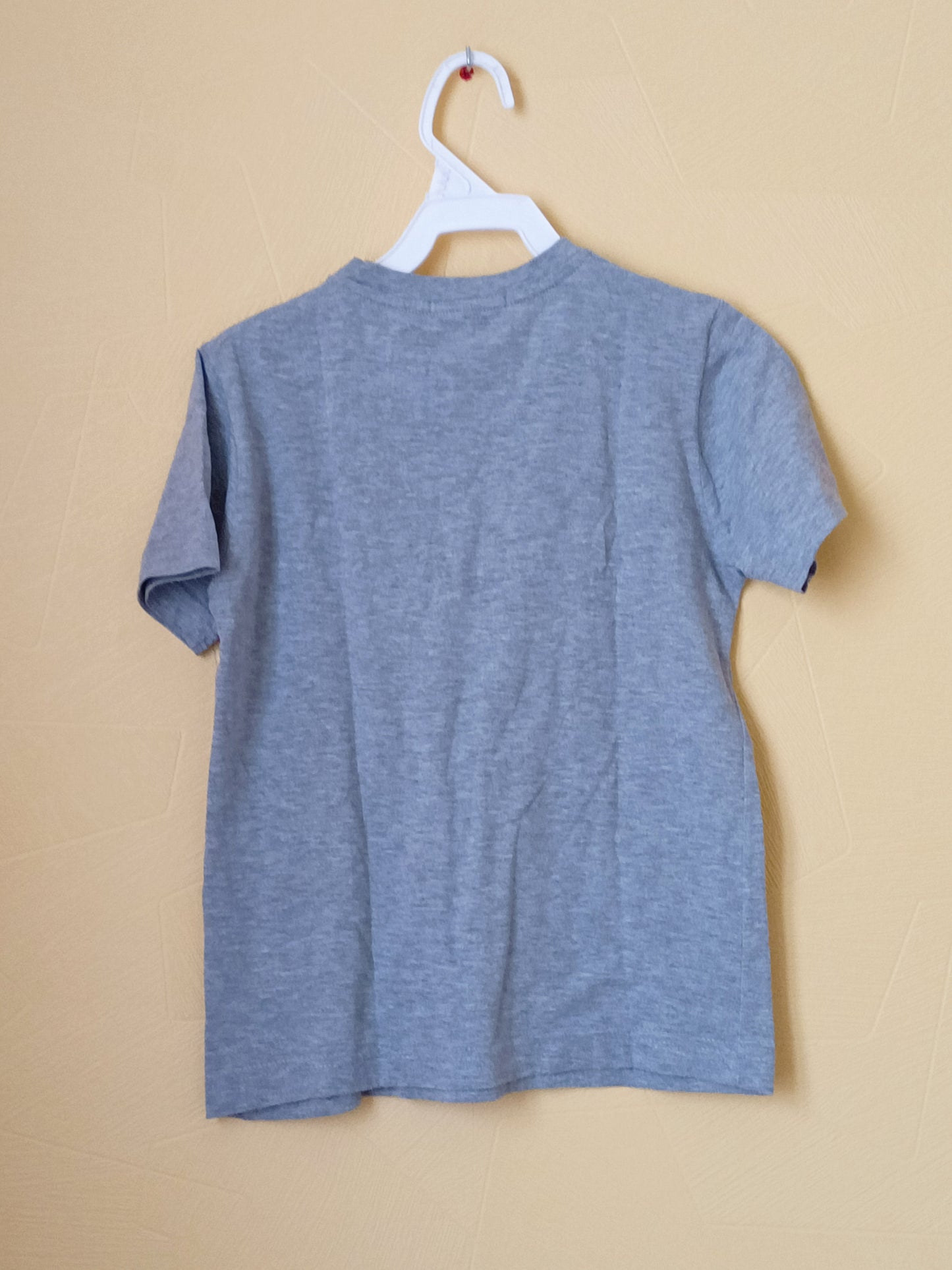 T-shirt Abercrombie & Fitch gris Taille 8 Ans