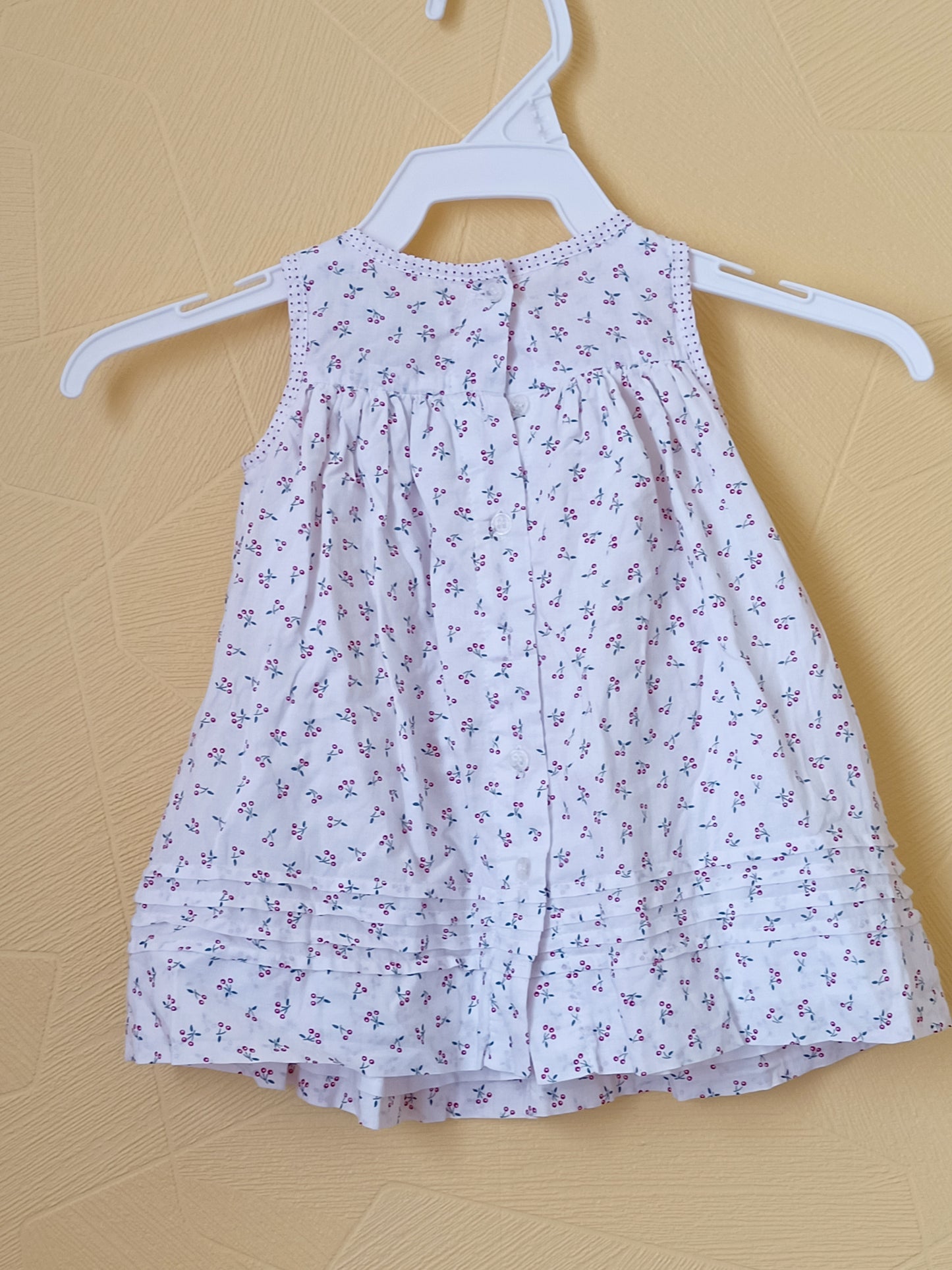 Robe sans manche Bout'chou blanche avec motifs cerises Taille 3 Mois