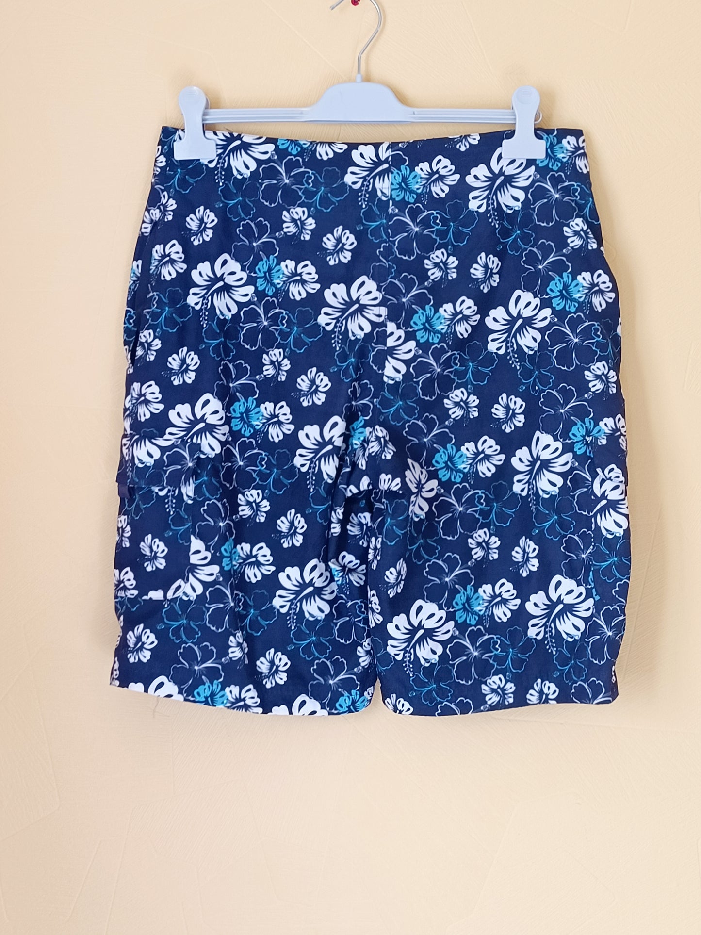 Short de bain Tout Simplement... bleu marine fleuri Taille M