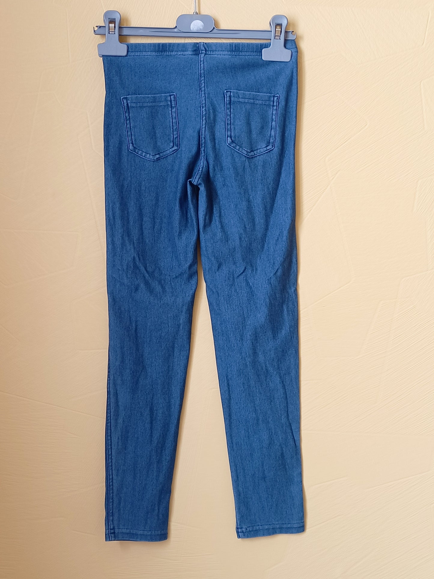 Jegging Calzédonia bleu avec étoiles sur les genoux Taille 7/8 Ans