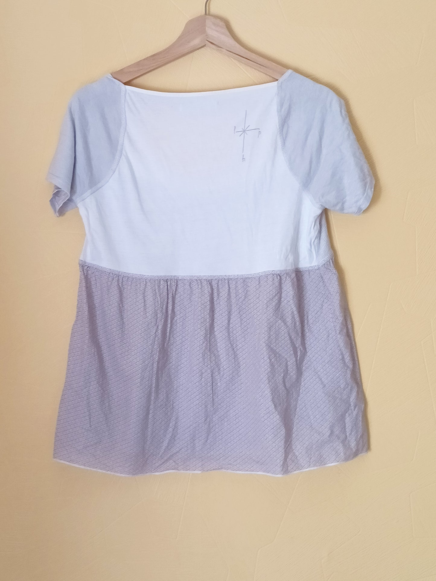 T-shirt Le Petit Baigneur rayé et à motifs Taille M