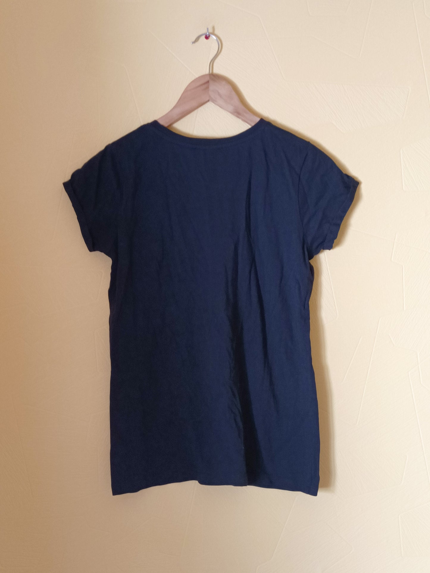 T-shirt FB Sister noir avec impression Taille S