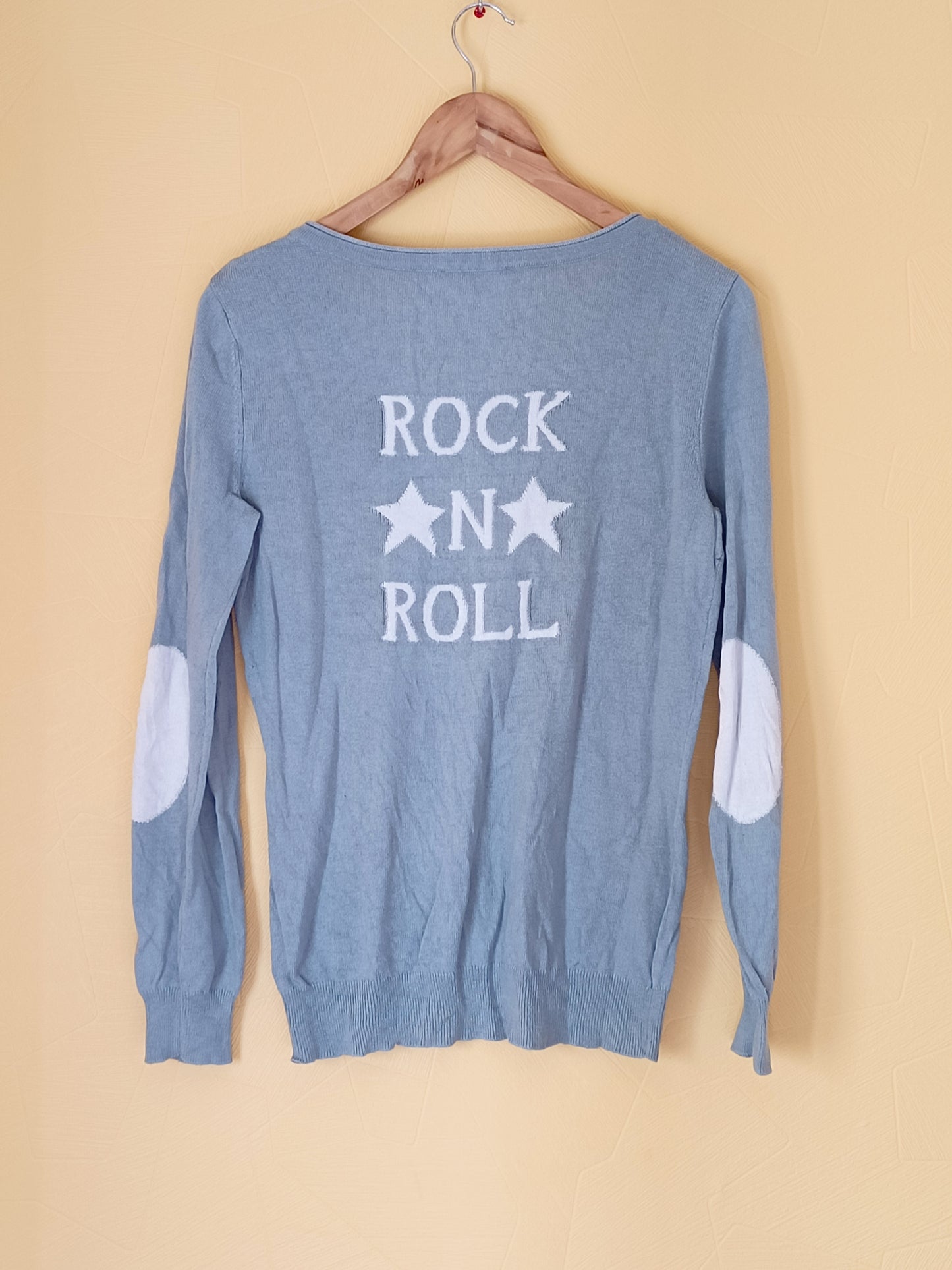 Pull fin Camaïeu bleu clair avec inscription dans le dos Taille M