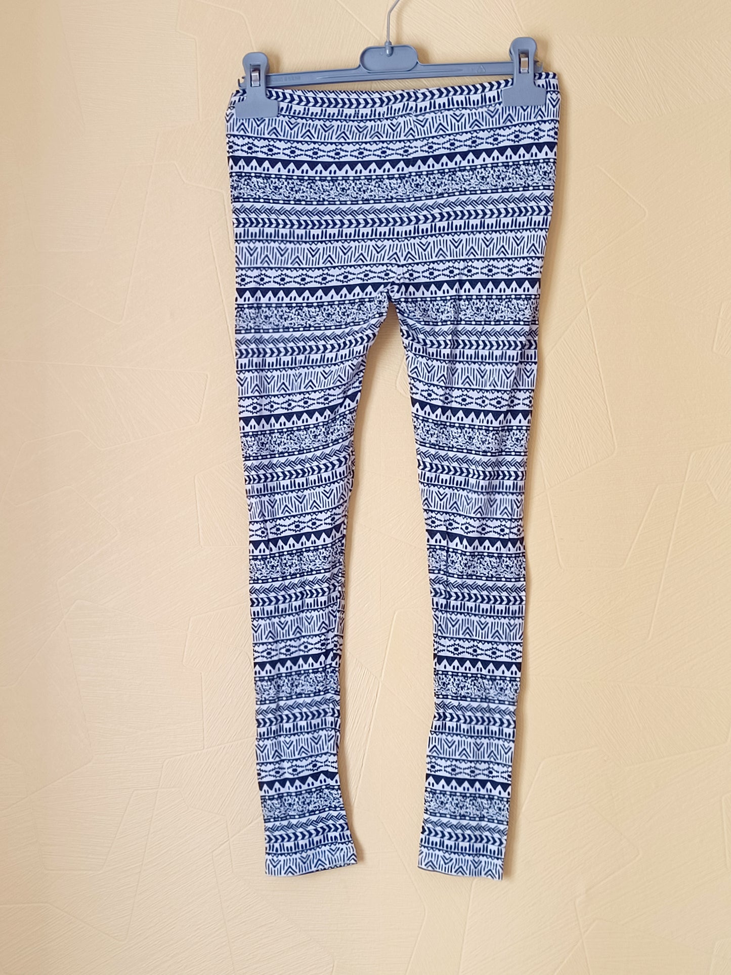 Legging Gémo blanc à motifs noirs Taille 12 Ans