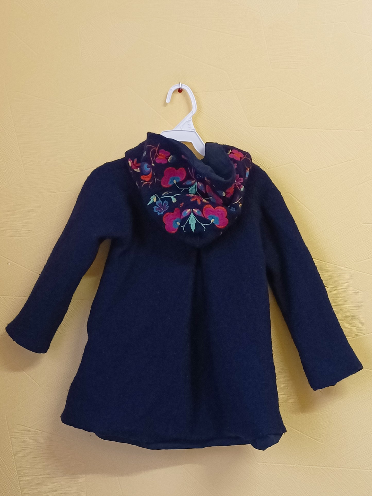 Manteau à capuche DPAM bleu marine avec fleurs brodées Taille 5 Ans
