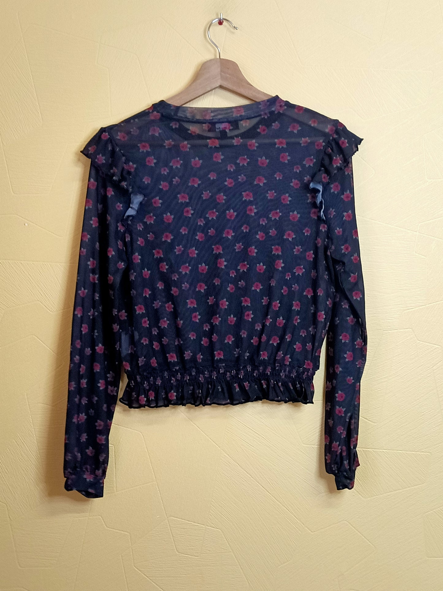 Tunique transparente Jennyfer noire avec motifs roses Taille S