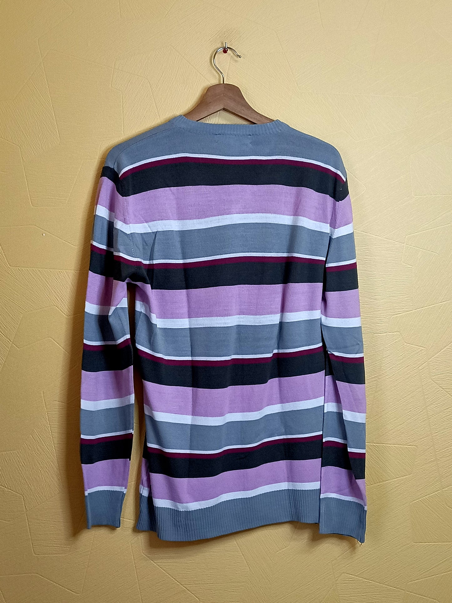 Pull fin Attitude by Armand Thierry rayé gris, rose et blanc Taille L