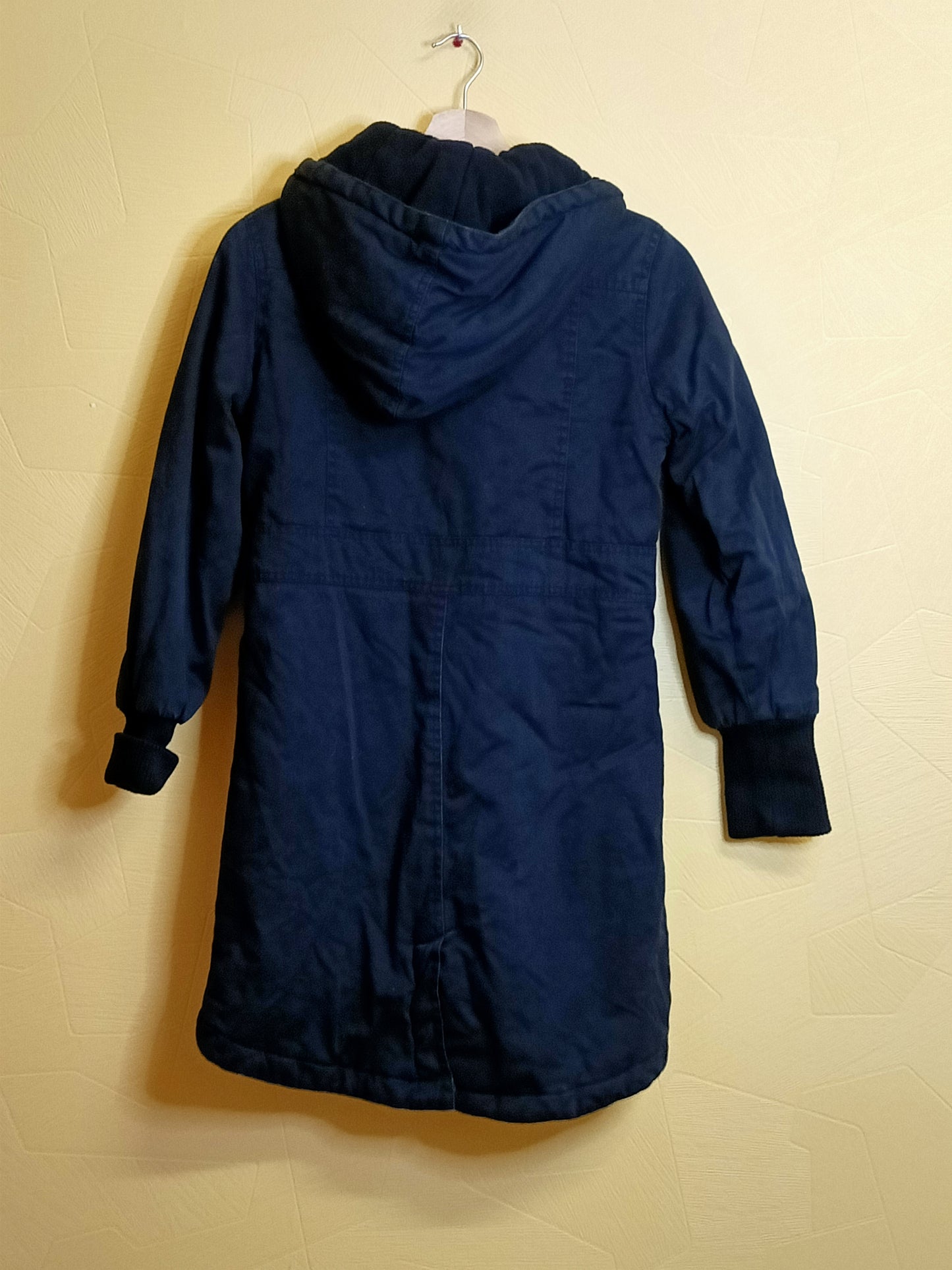 Manteau long Vinyl Fraise noir Taille 12 ans