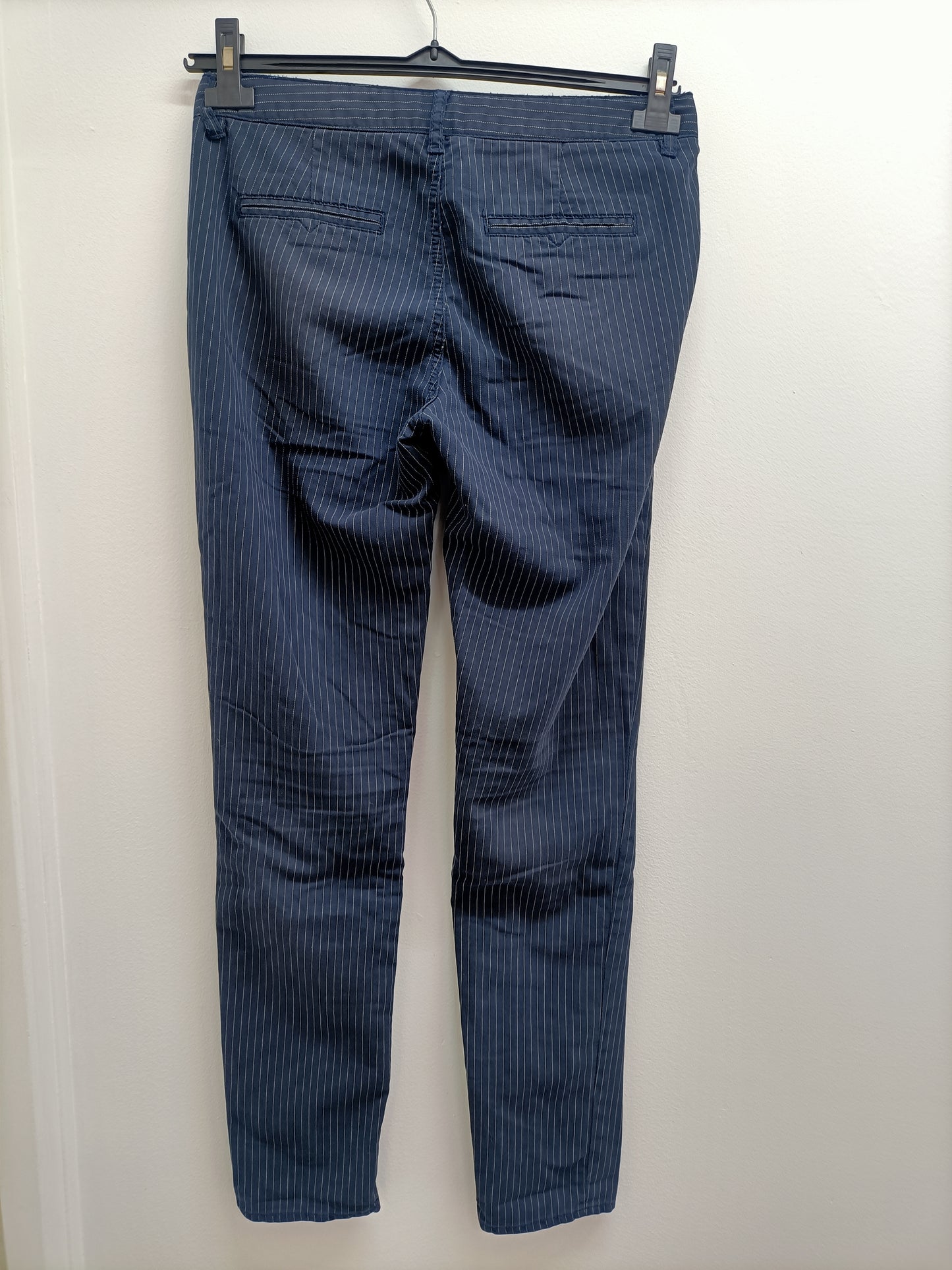 Pantalon DDP bleu marine rayé Taille 38