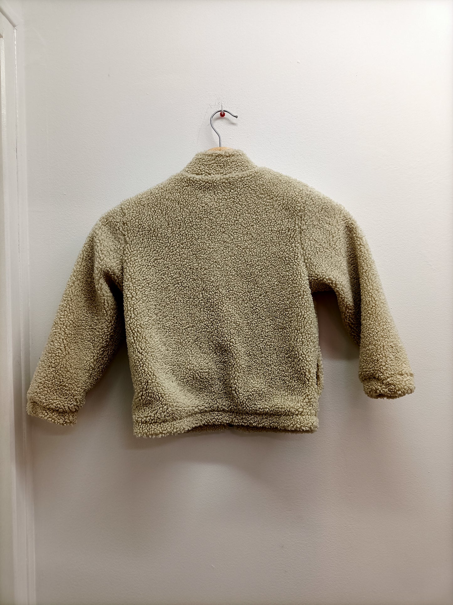 Veste zippée maille bouclette Kiabi beige Taille 6 Ans