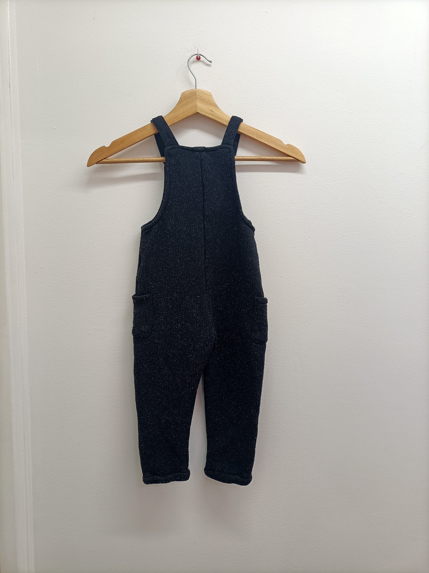 Salopette doublée Kiabi noire chinée Taille 36 Mois