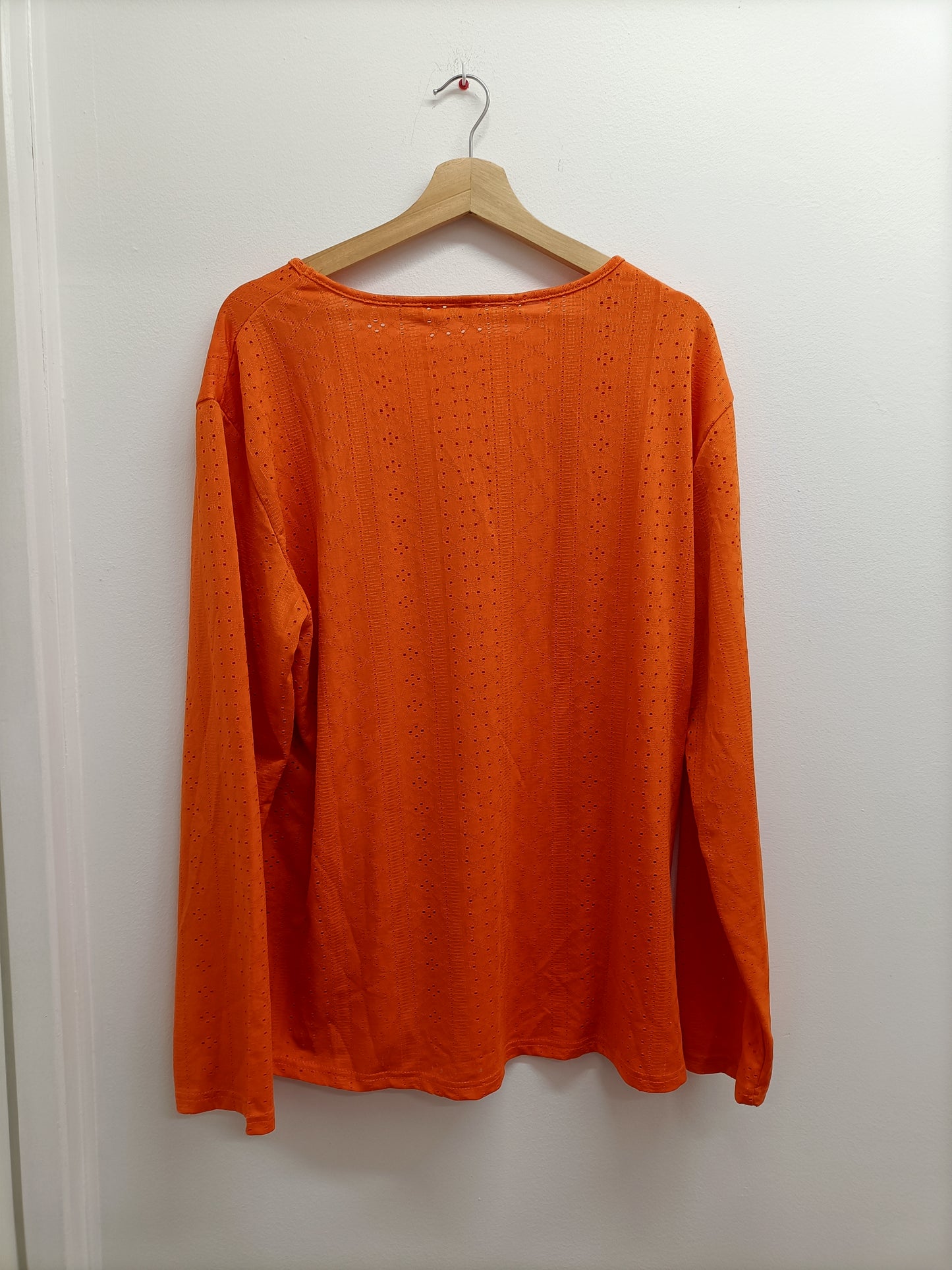 Tunique ajourée orange avec boutons Taille XXL