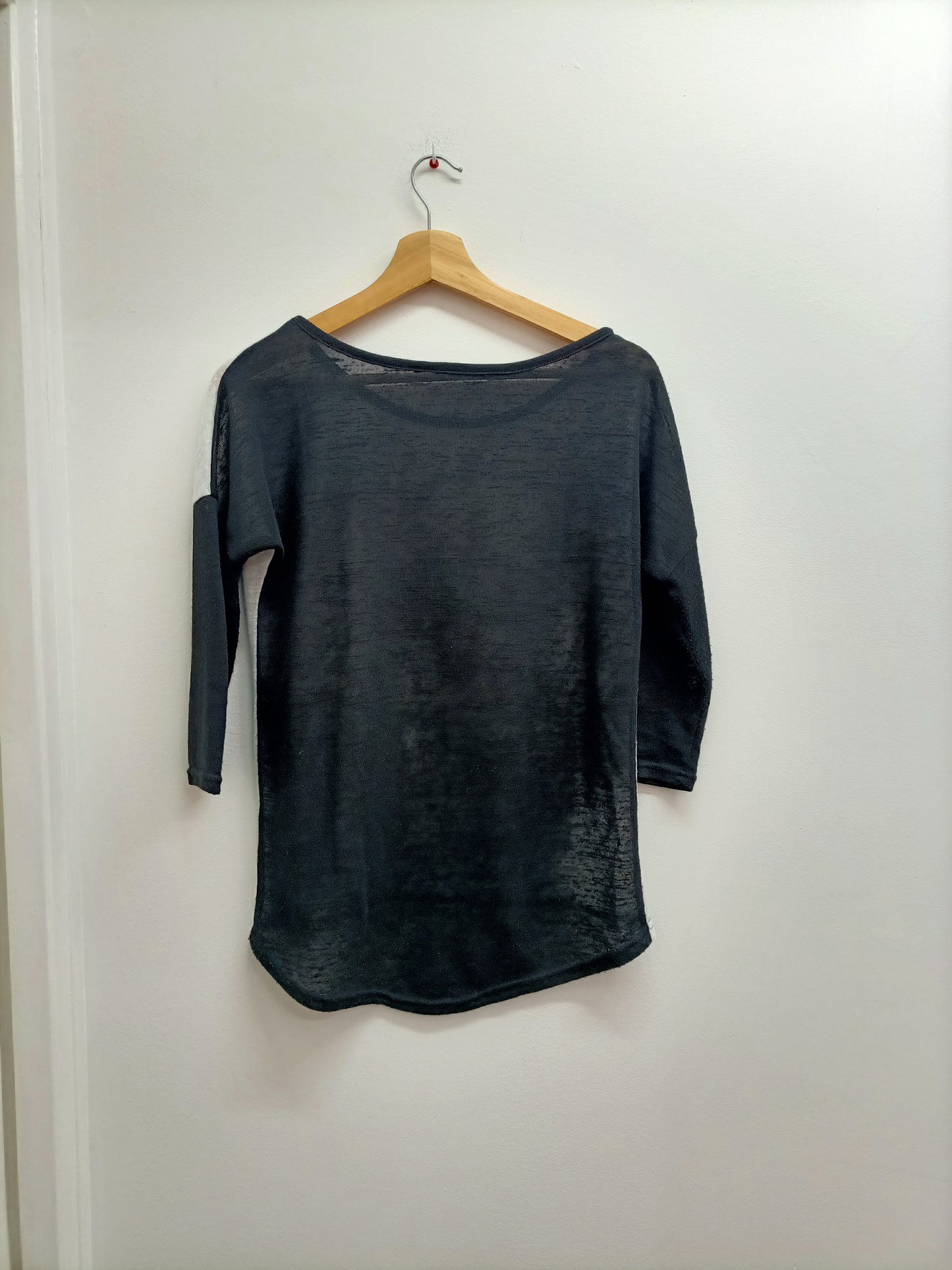 Pull fin manches 3/4 noir et blanc avec impression Taille M