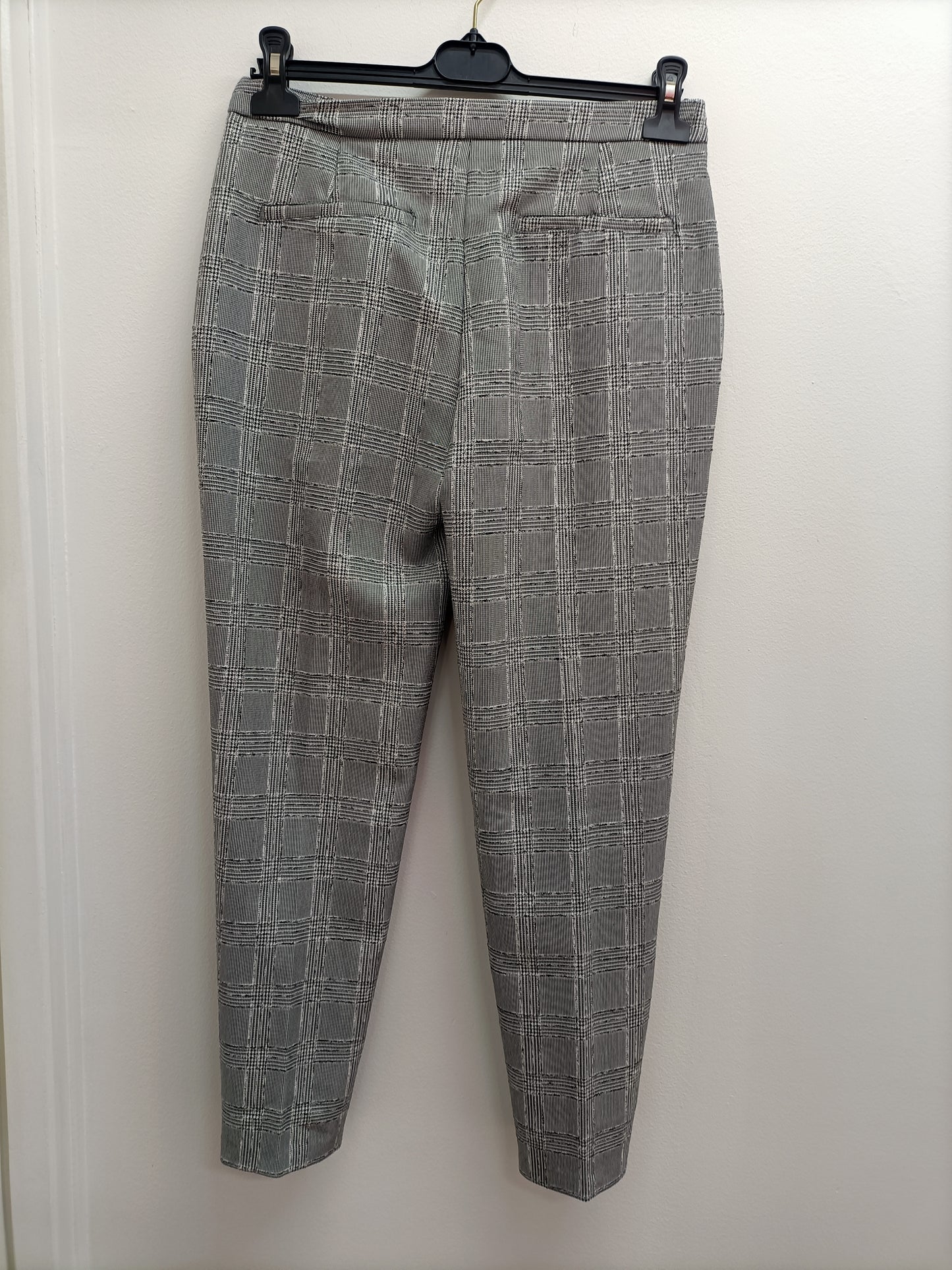 Pantalon Kiabi noir et blanc à carreaux Taille 38