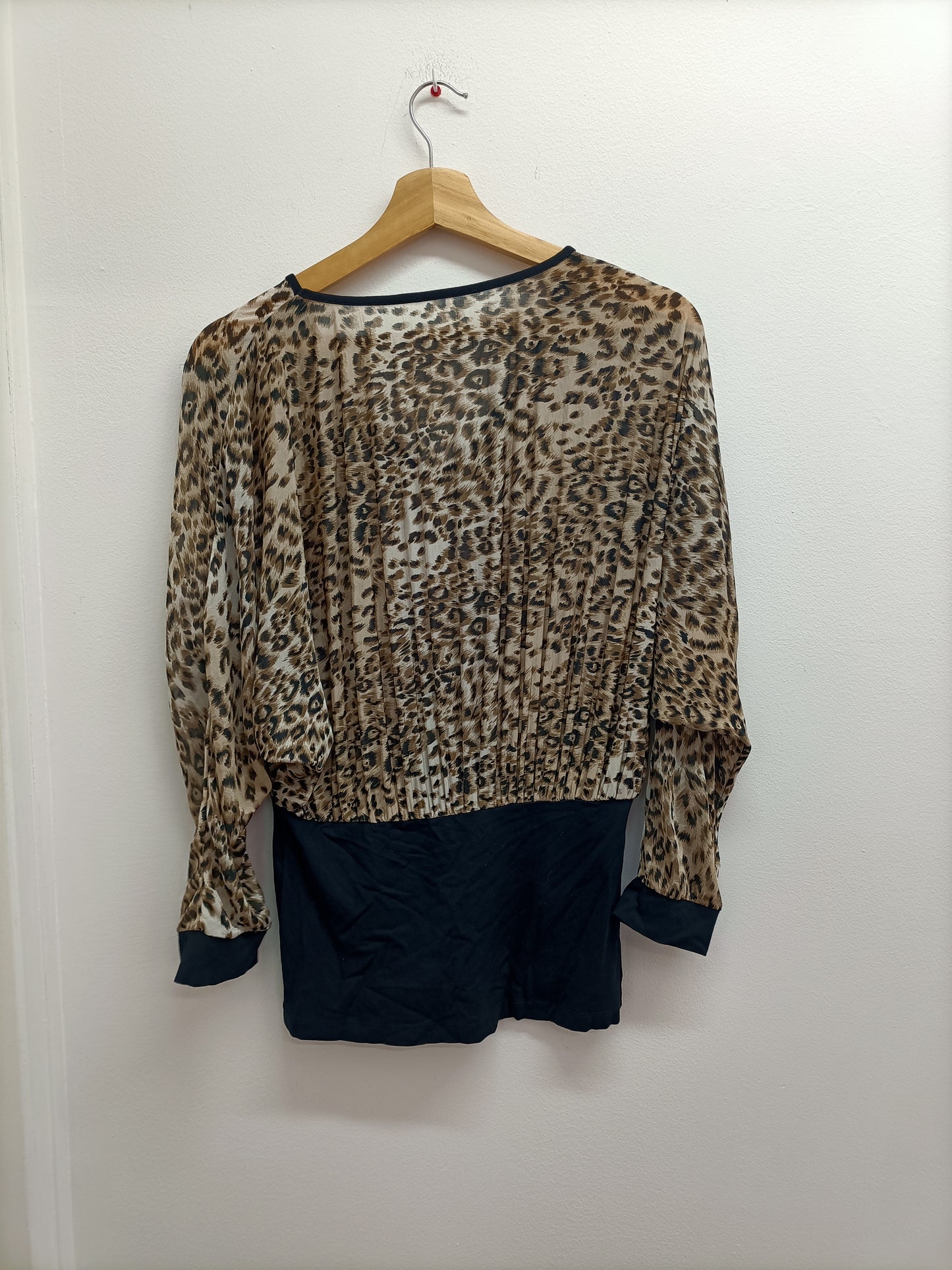 Tunique imprimée léopard et noire Taille M