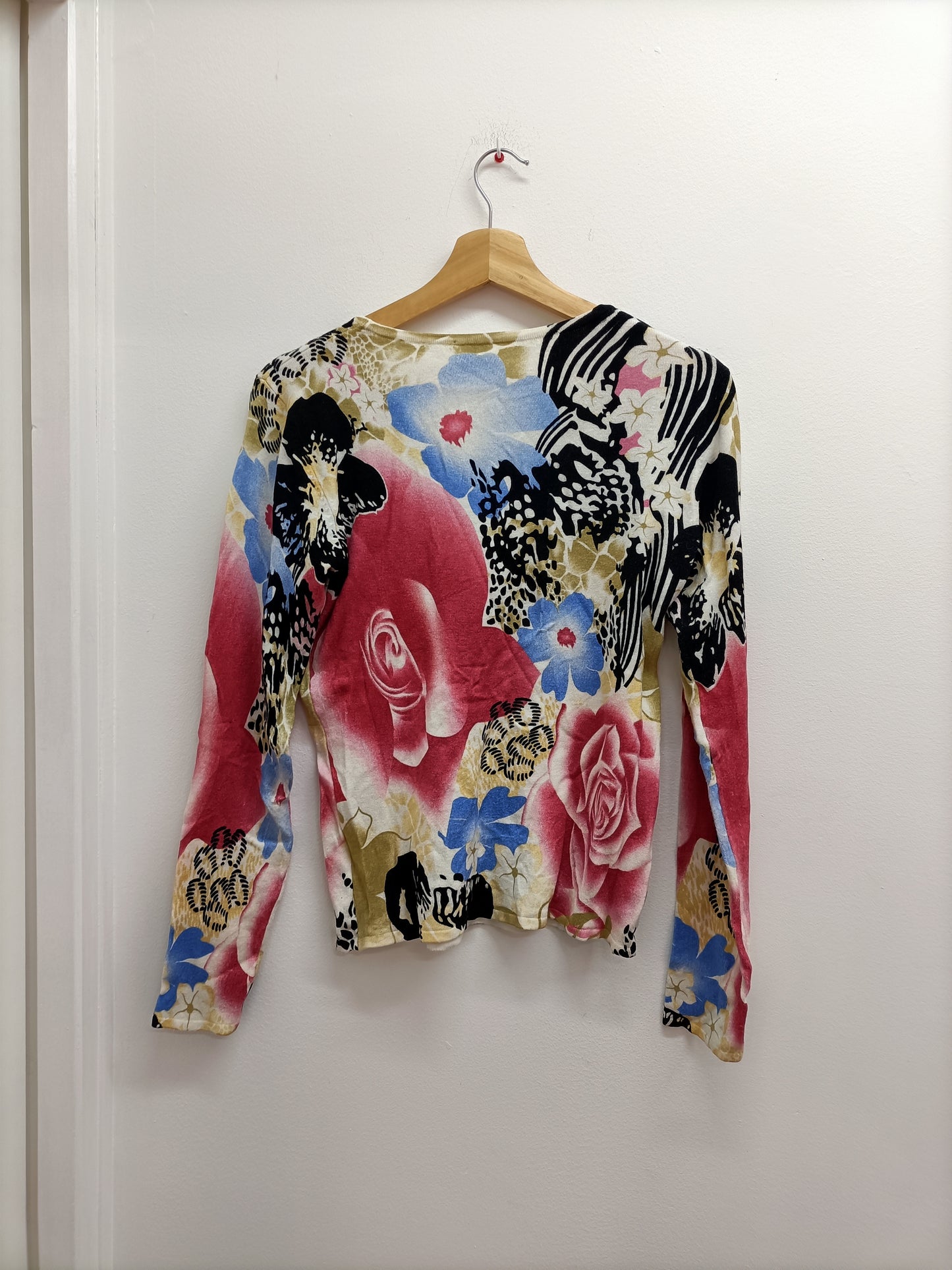 Pull fin imprimé fleuri avec sequins et perles Taille M