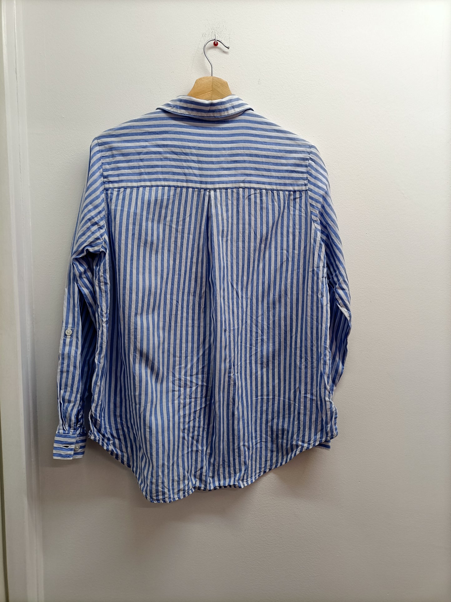 Chemise manches longues rayée bleue et blanche Taille M