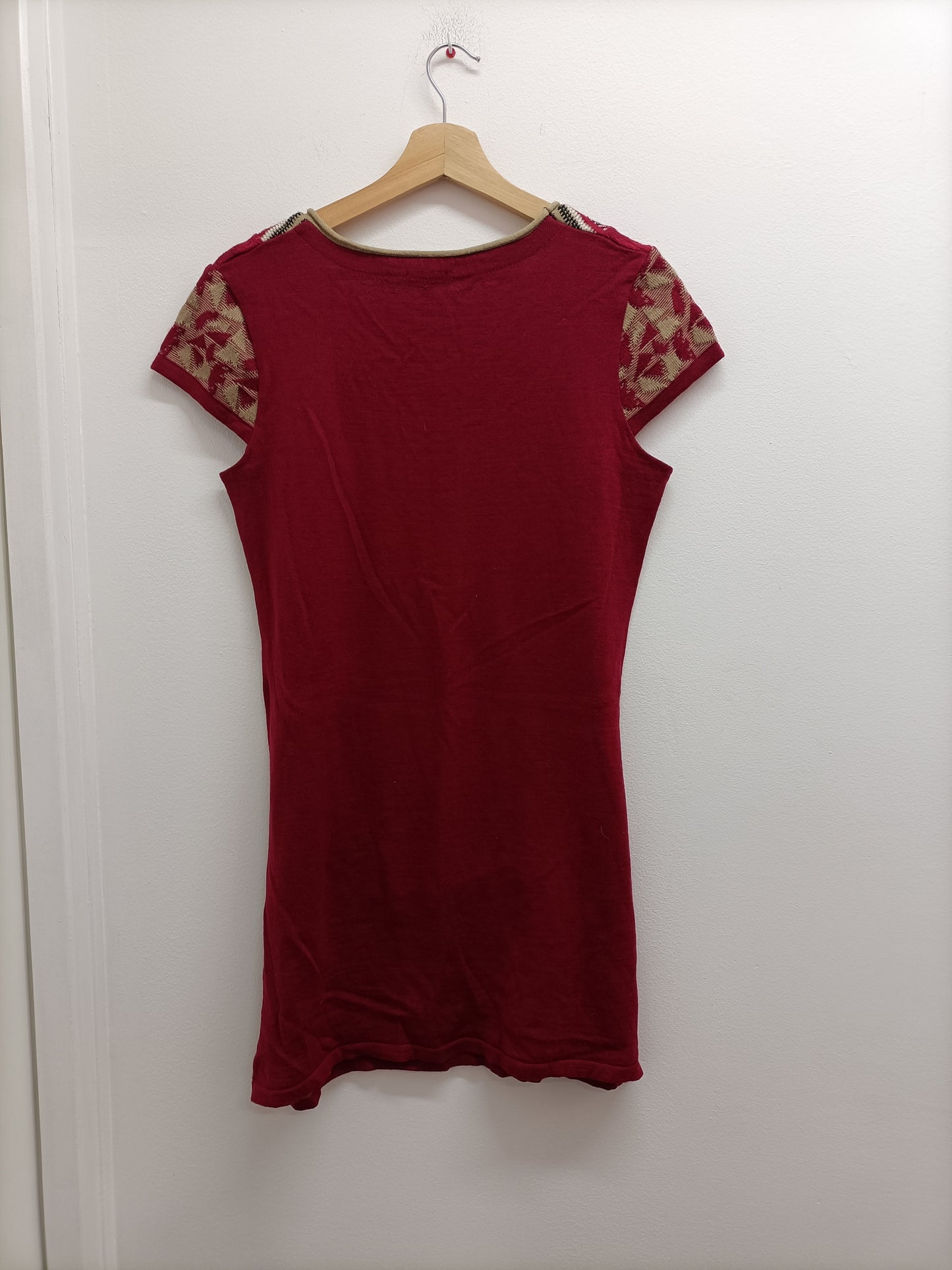 Robe pull manches courtes Tissaia rouge et beige Taille 42/44