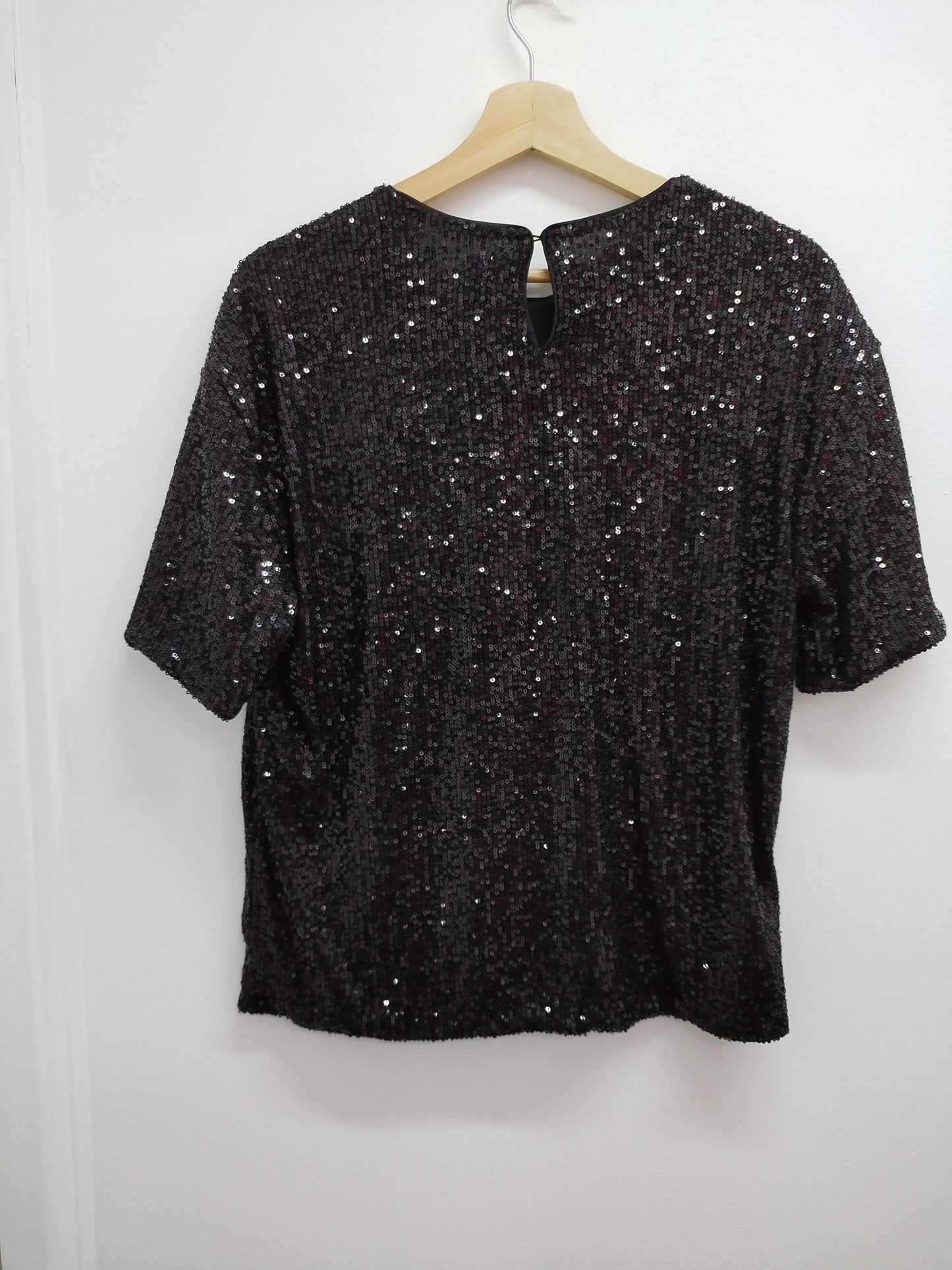 Tunique manches courtes H&M noire avec sequins Taille M