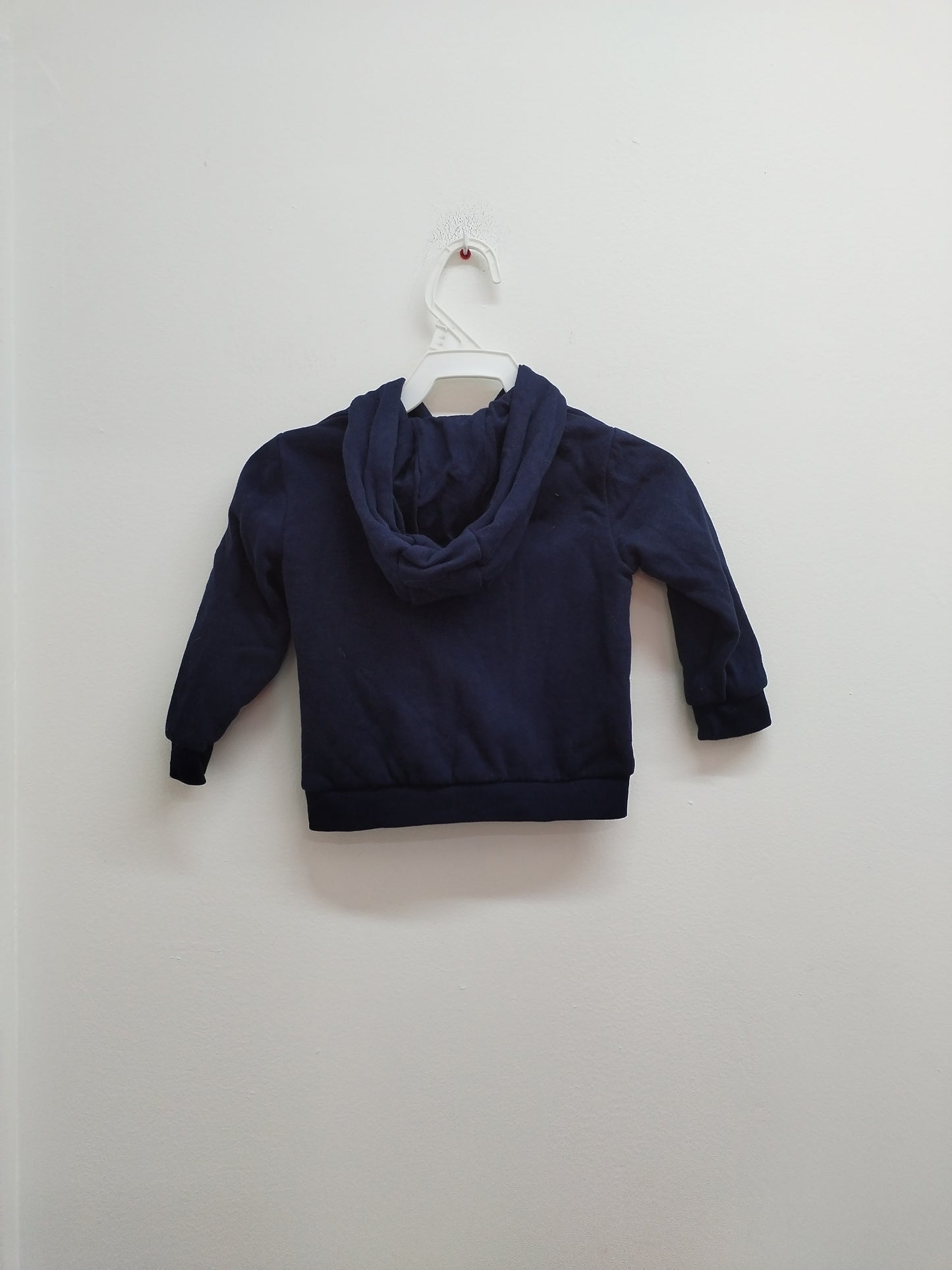 Sweat à capuche zippé Kiabi bleu marine Taille 18 Mois