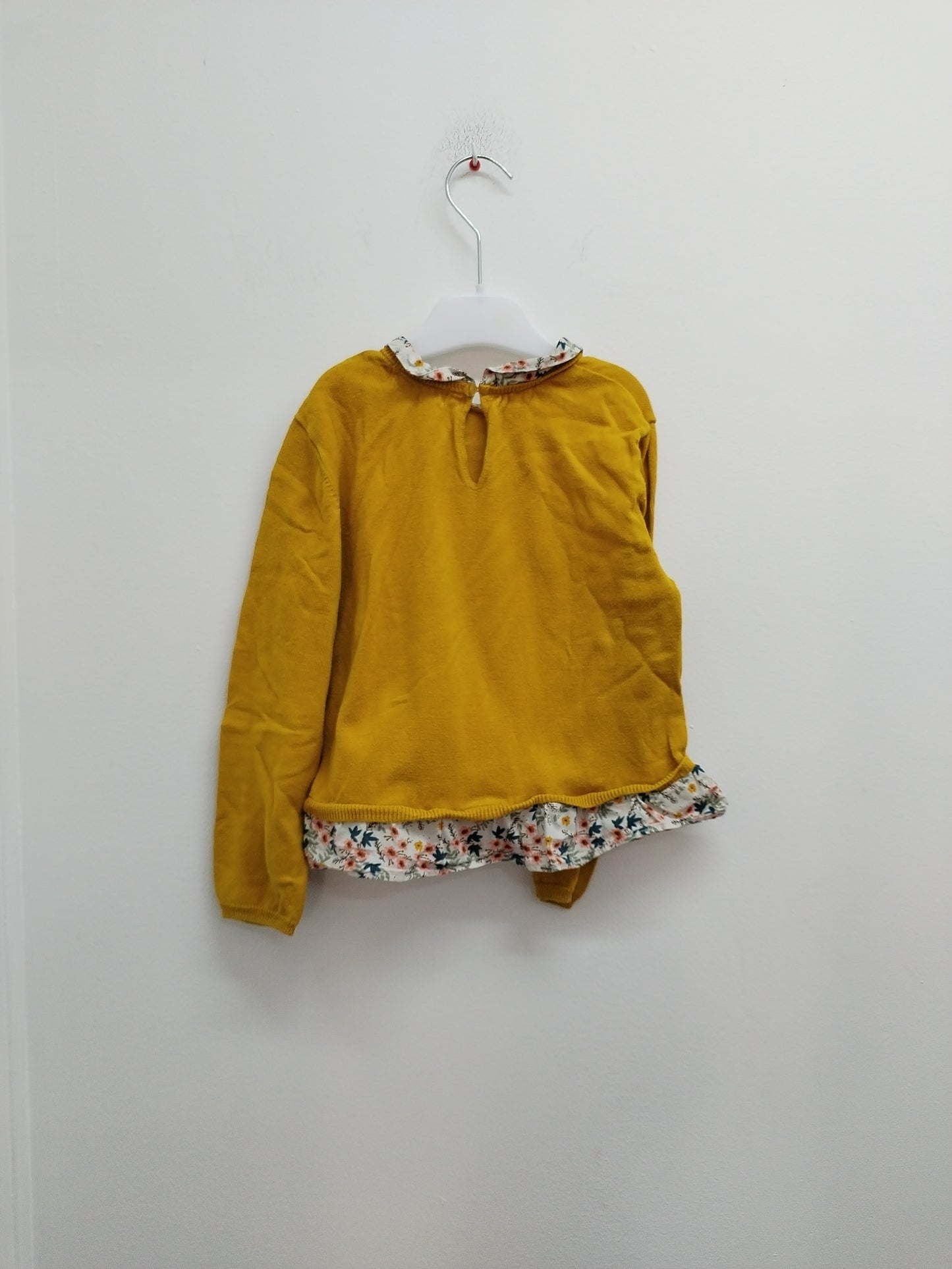 Pull chemise H&M moutarde et fleuri Taille 4/6 Ans