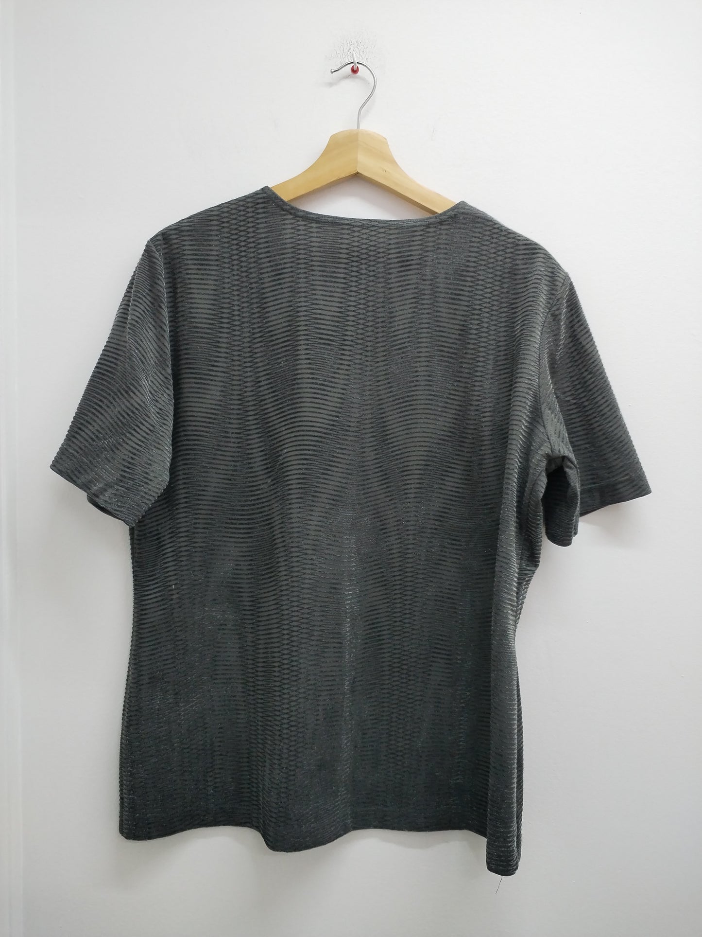 T-shirt gris à motifs en velours Taille 44