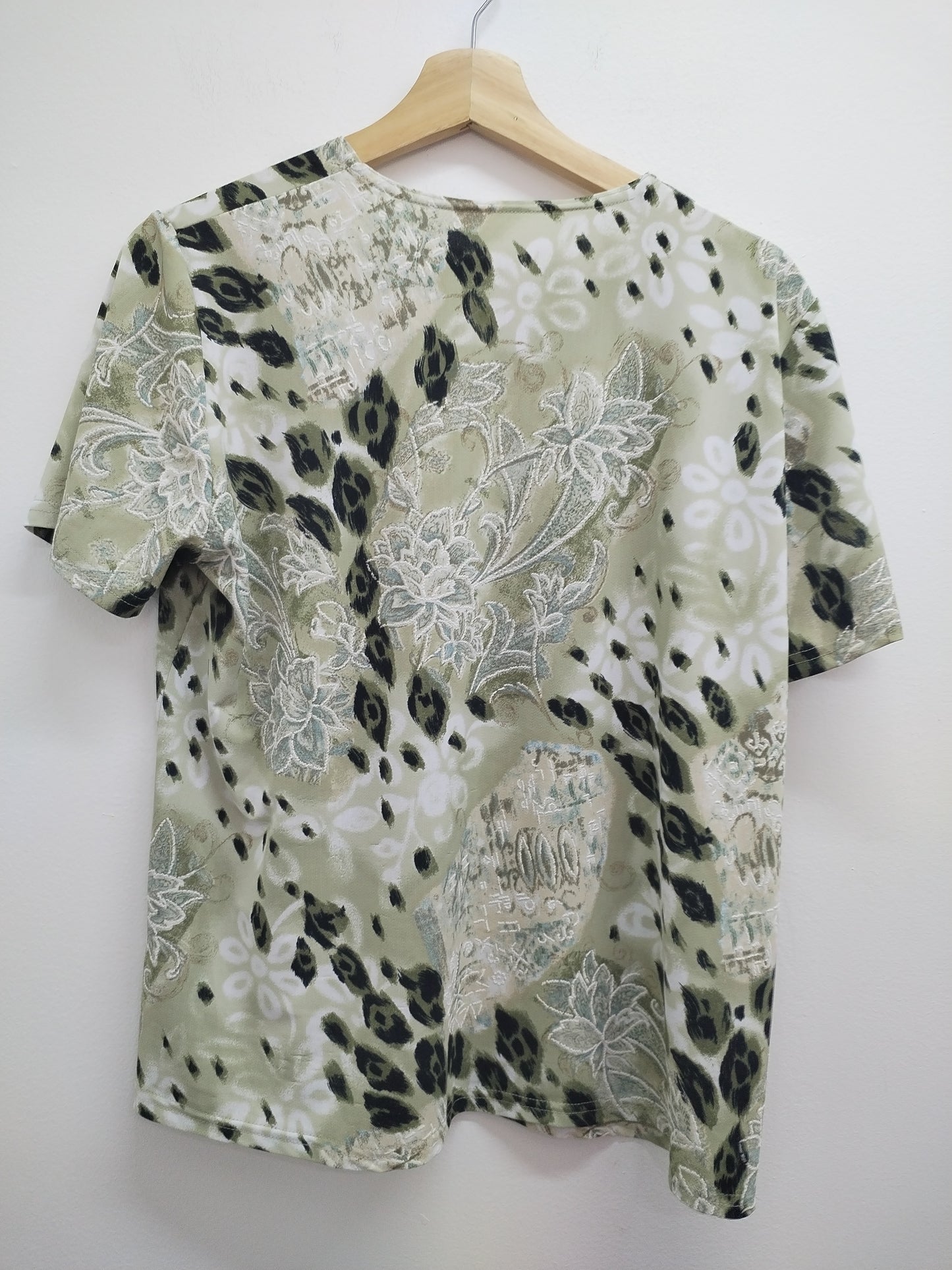 T-shirt imprimé kaki et blanc Taille L