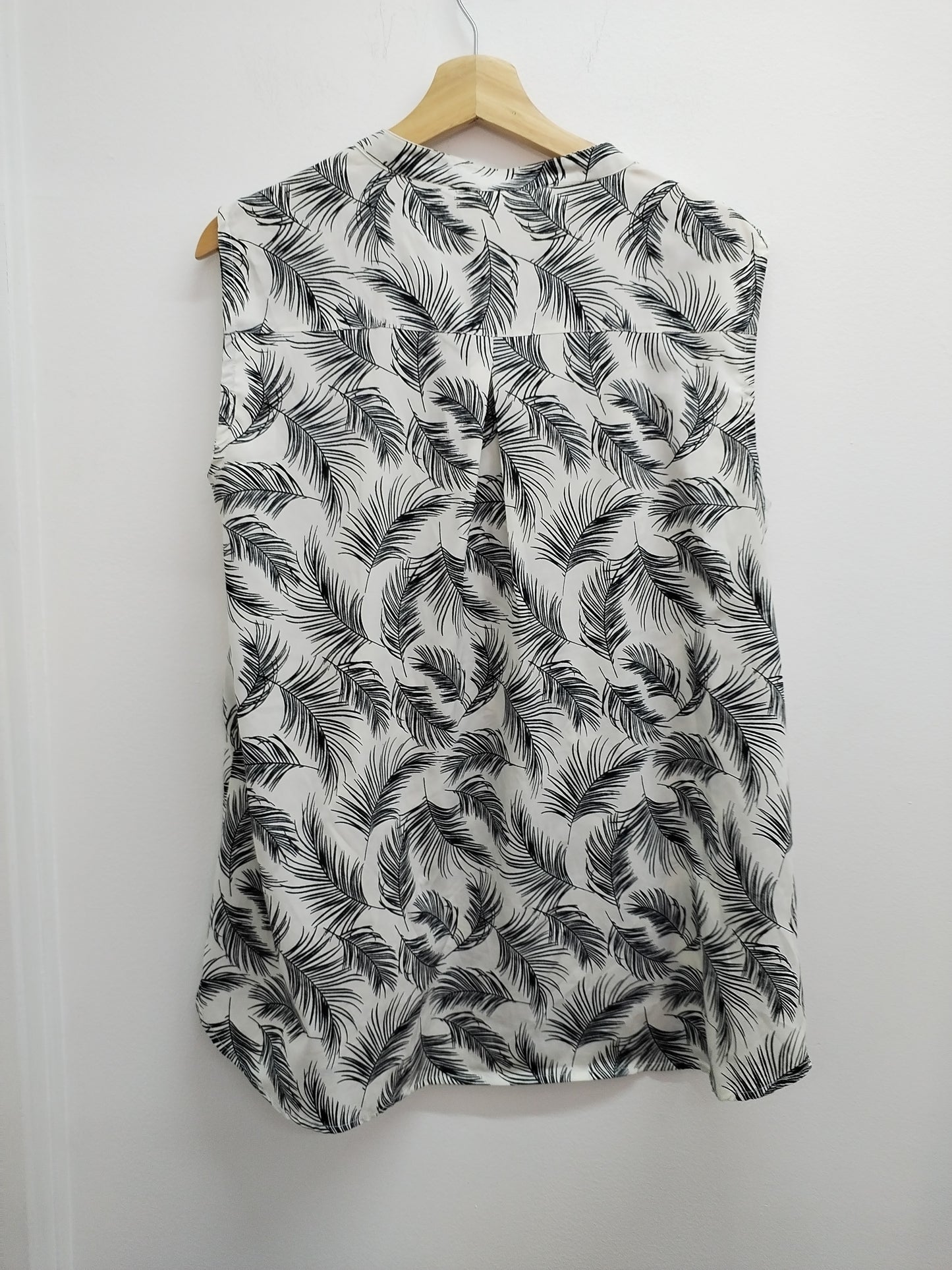 Débardeur fluide blanc cassé motifs plumes Taille 48