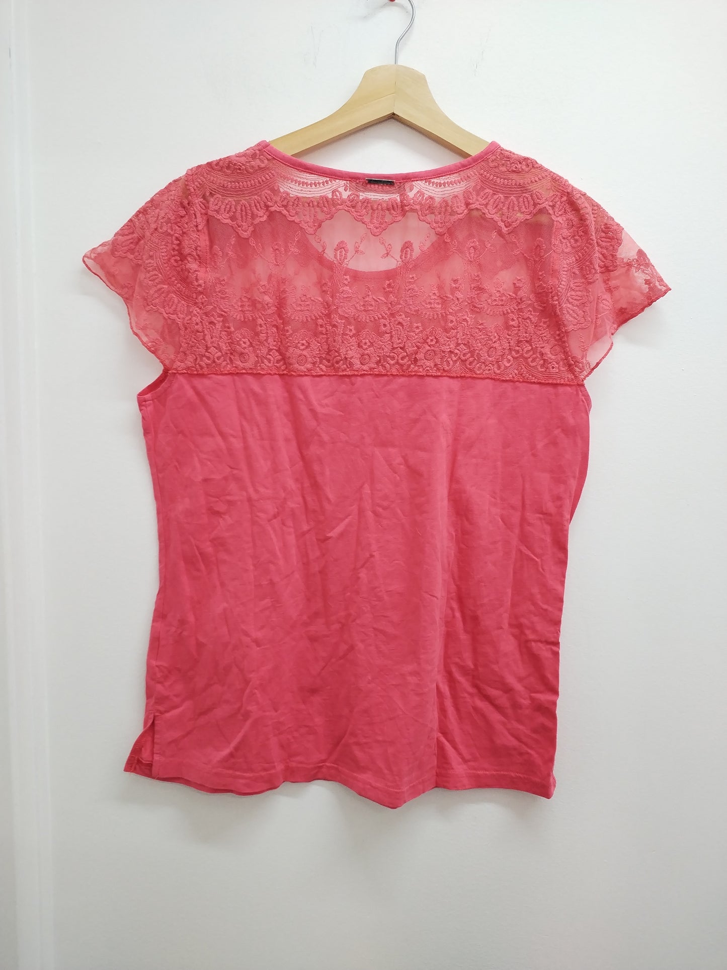 T-shirt Fred Sabatier corail avec dentelle Taille 46