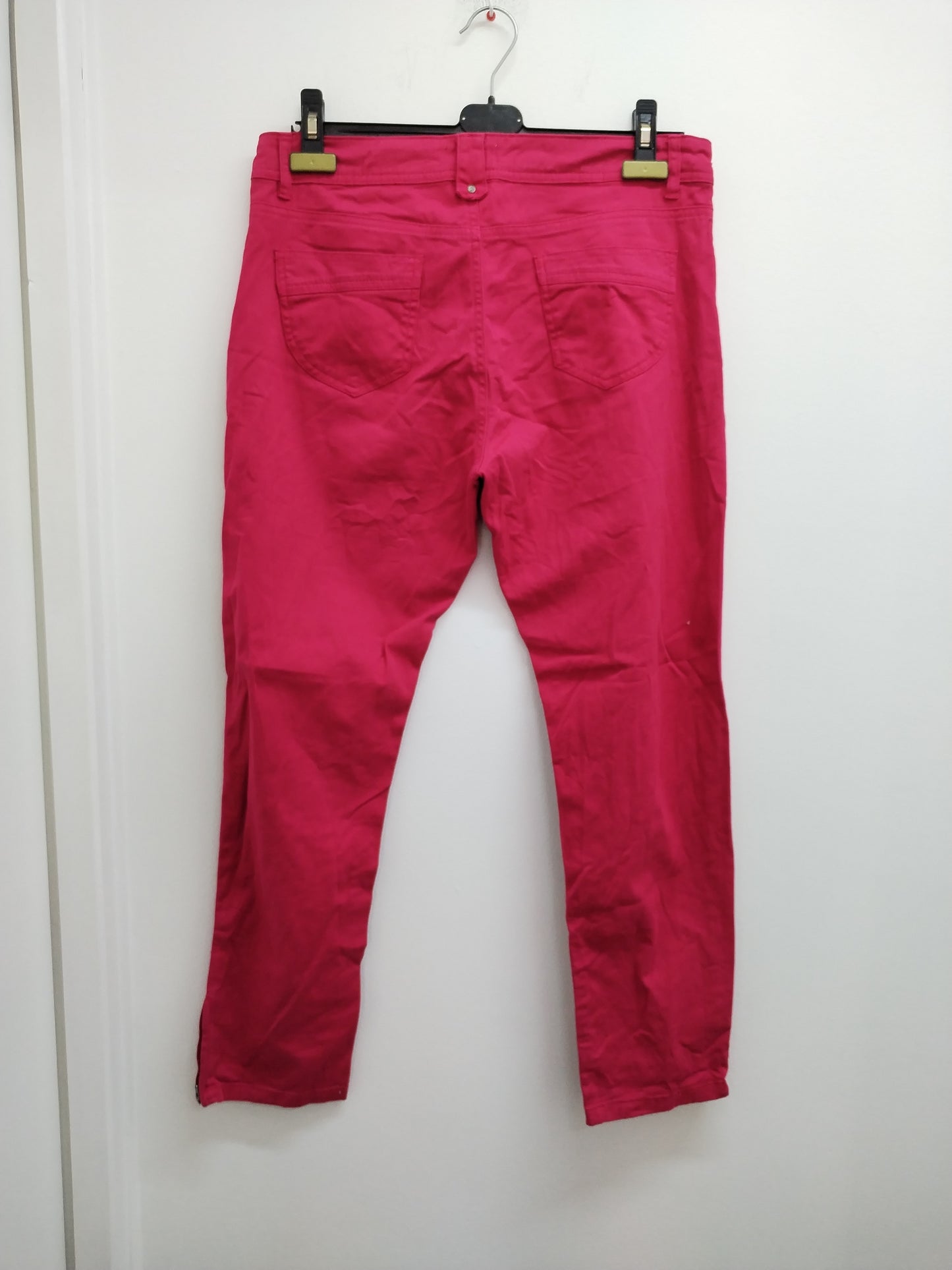 Jeans Cache-Cache rouge Taille 42