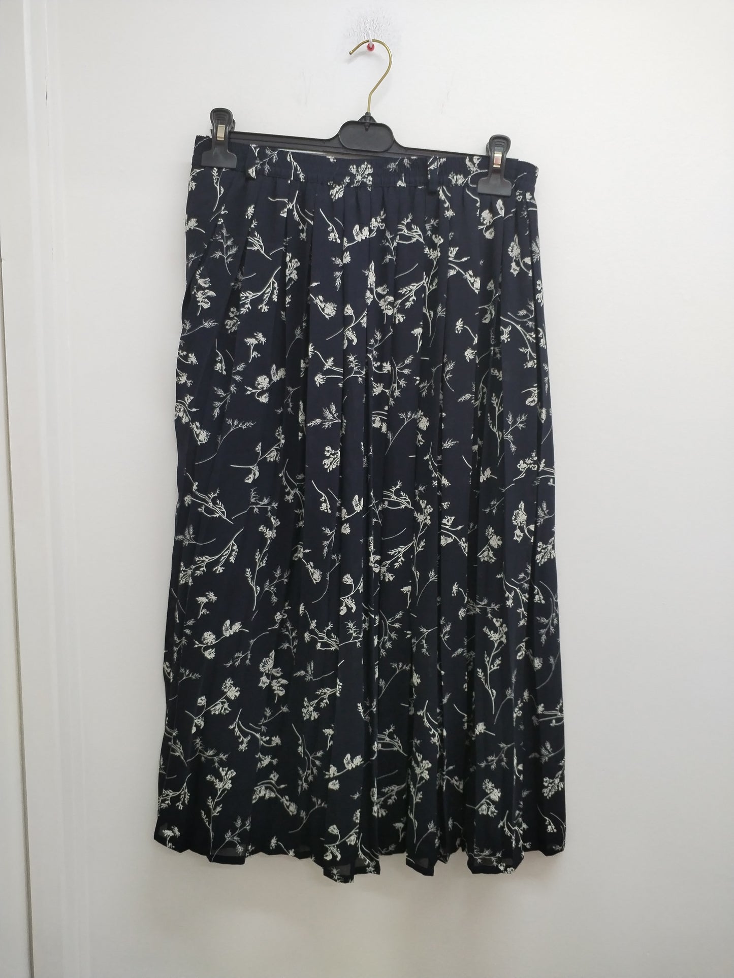 Jupe longue Klein marine fleurie Taille 40