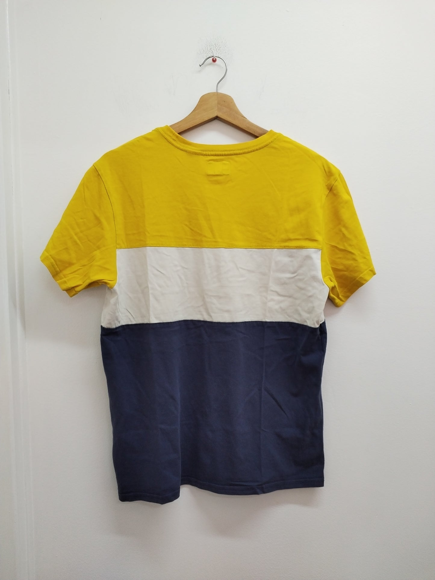 T-shirt Levi's jaune, marine et blanc Taille S