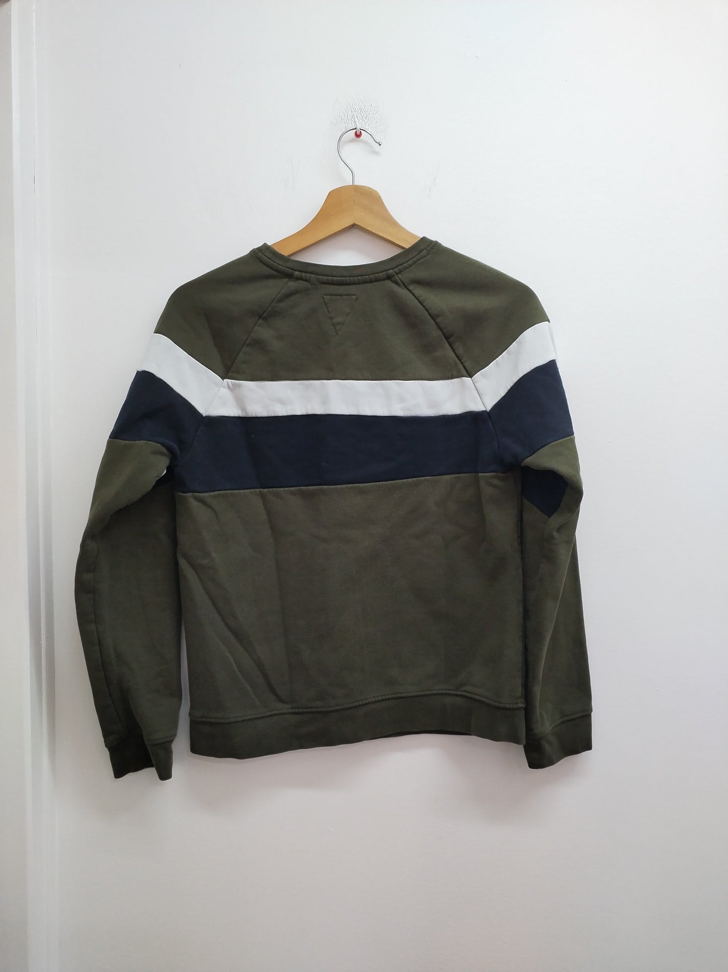 Sweat IKKS kaki, noir et blanc avec impression Taille 14/16 Ans