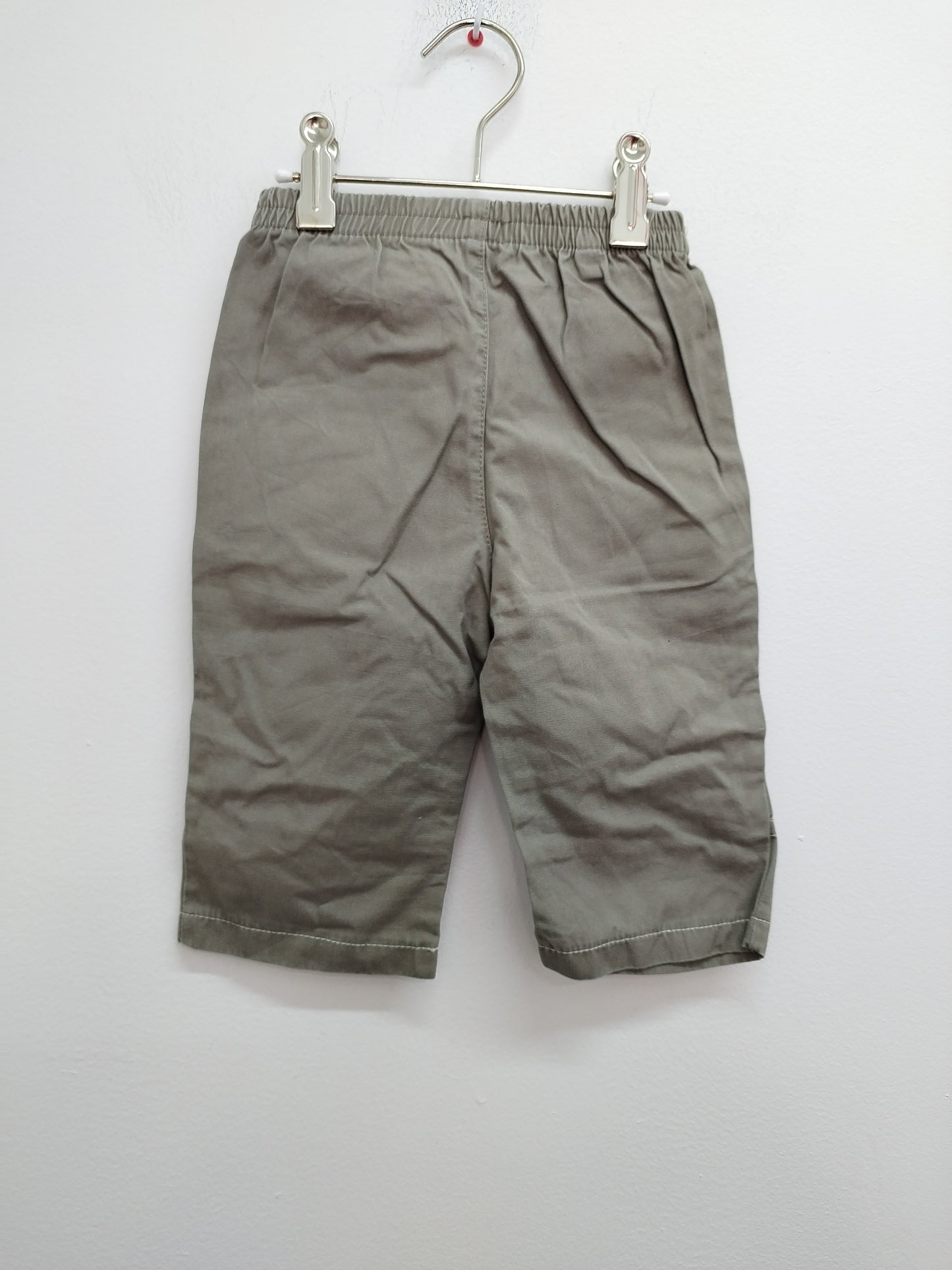 Pantacourt kaki Taille 12 Mois